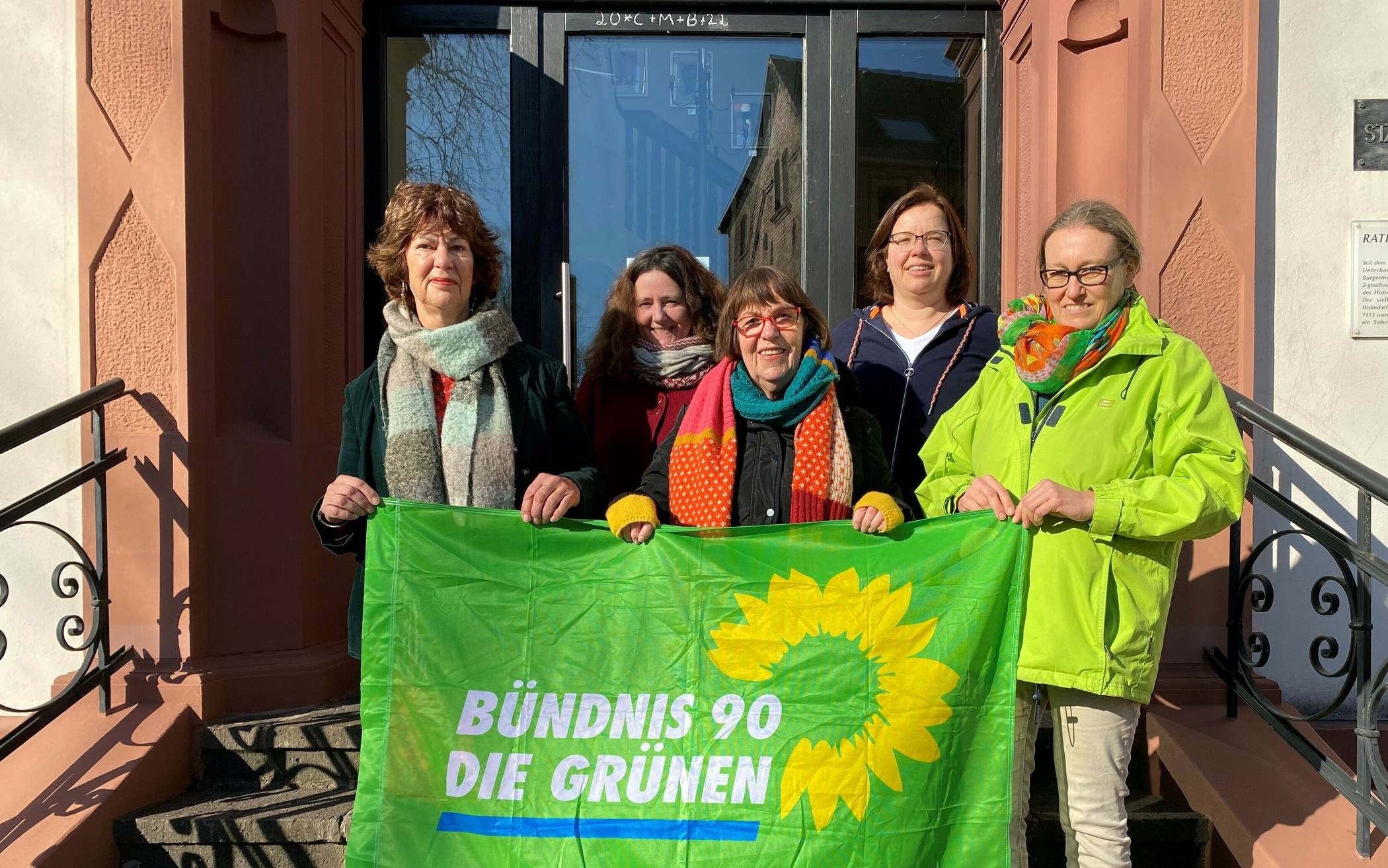  (v.li.) Barbara Geiss-Kuchenbecker, Andrea Stracke-Knitsch, Monika Neumetzler, Annerose Rohde, Sabine Börner von  Bündnis 90/Die Grünen Erkrath.  