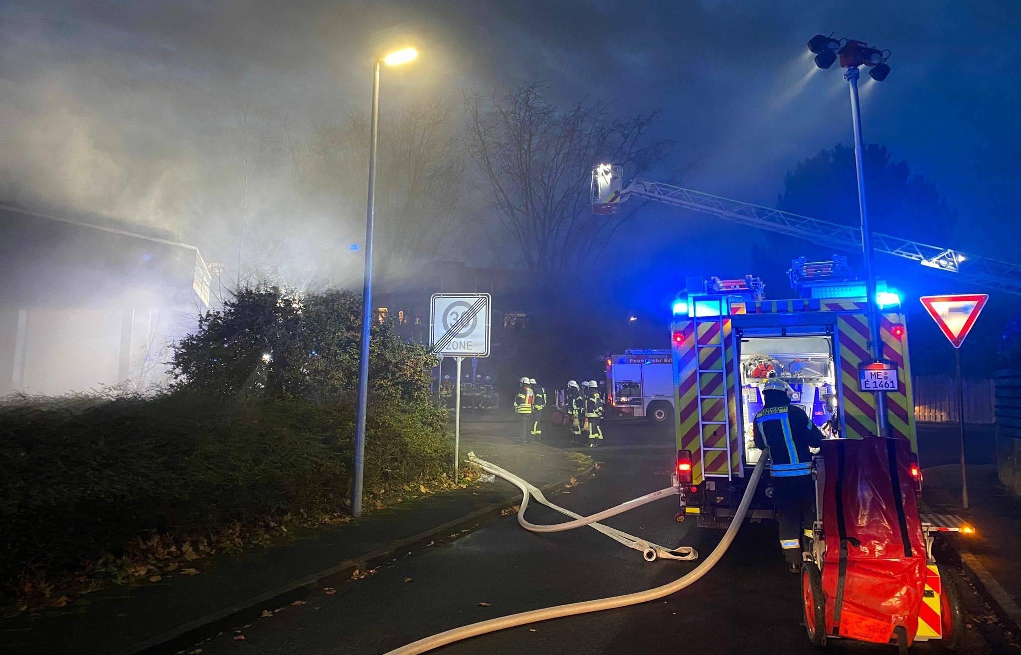 Brand im ehemaligen Gemeindezentrum in Unterfeldhaus
