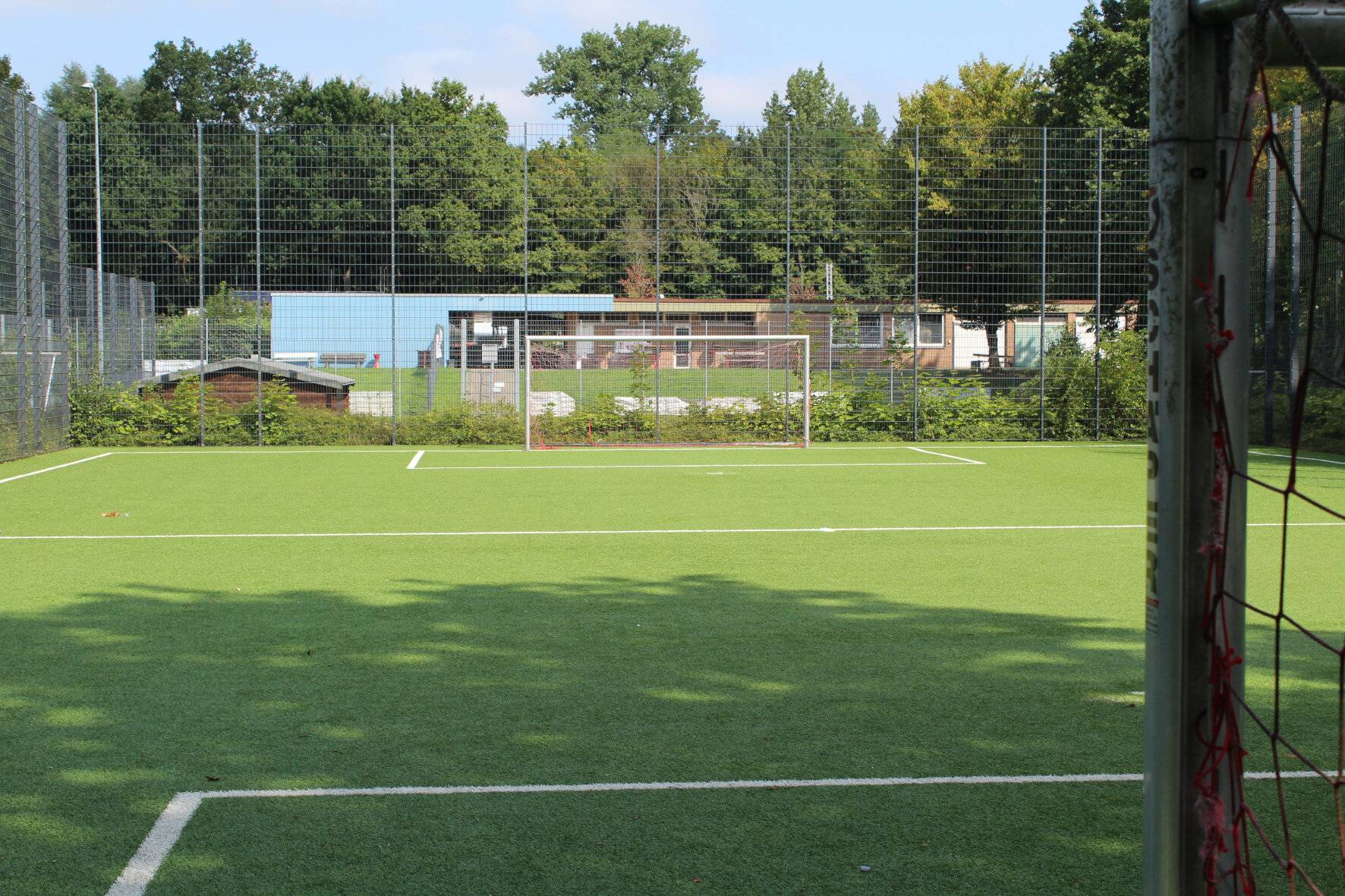 Das Kleinspielfeld am Toni-Turek-Stadion in Alt-Erkrath
