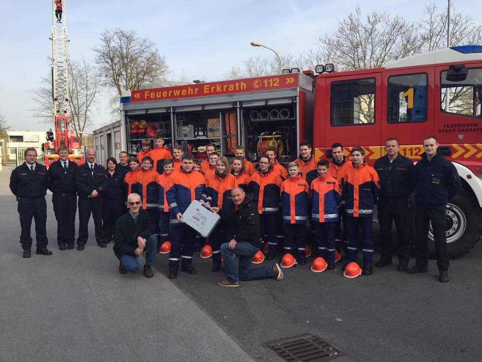 Förderverein der Freiwilligen Feuerwehr spendet Ausbildungskoffer