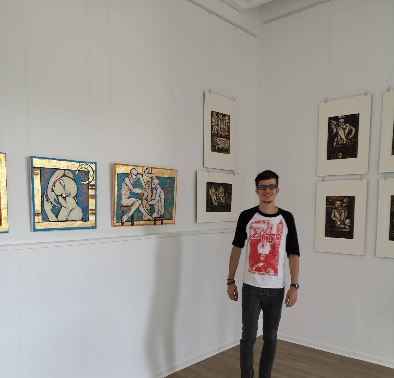  Amjad Al Safadi (Schwager des Künstlers Osama Youssef Omasha) liebt die Kunstwerke, die derzeit im Kunsthaus Hochdahl an der Dorfstraße gezeigt werden. 