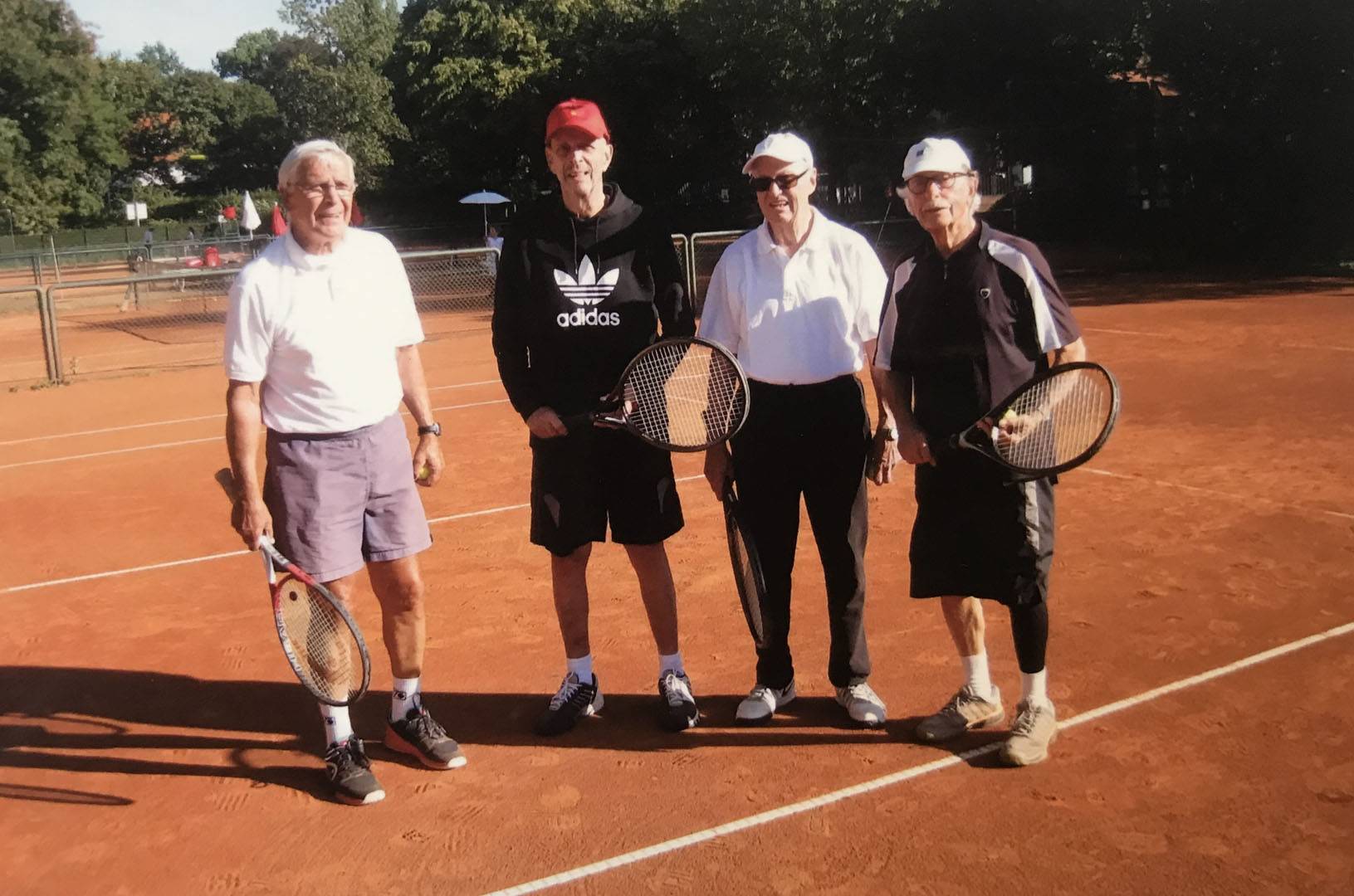 Die Tennis-Vereinsmeister aus Düsseldorf.