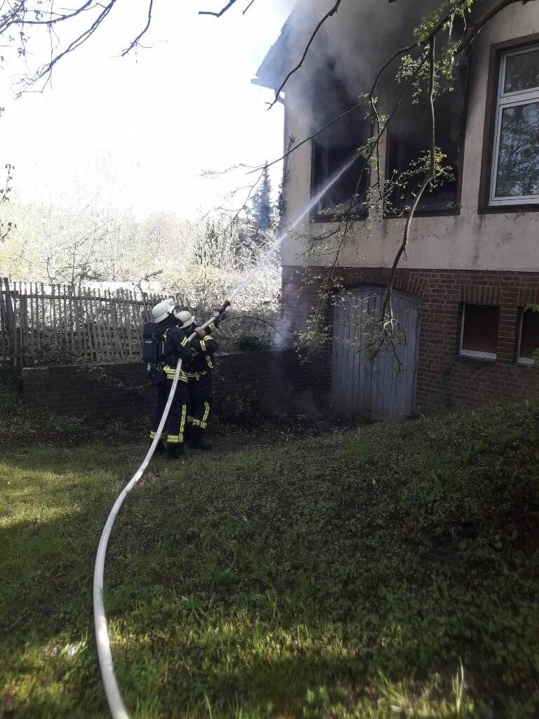 Zimmerbrand in städtischer Wohnunterkunft am Thekhaus
