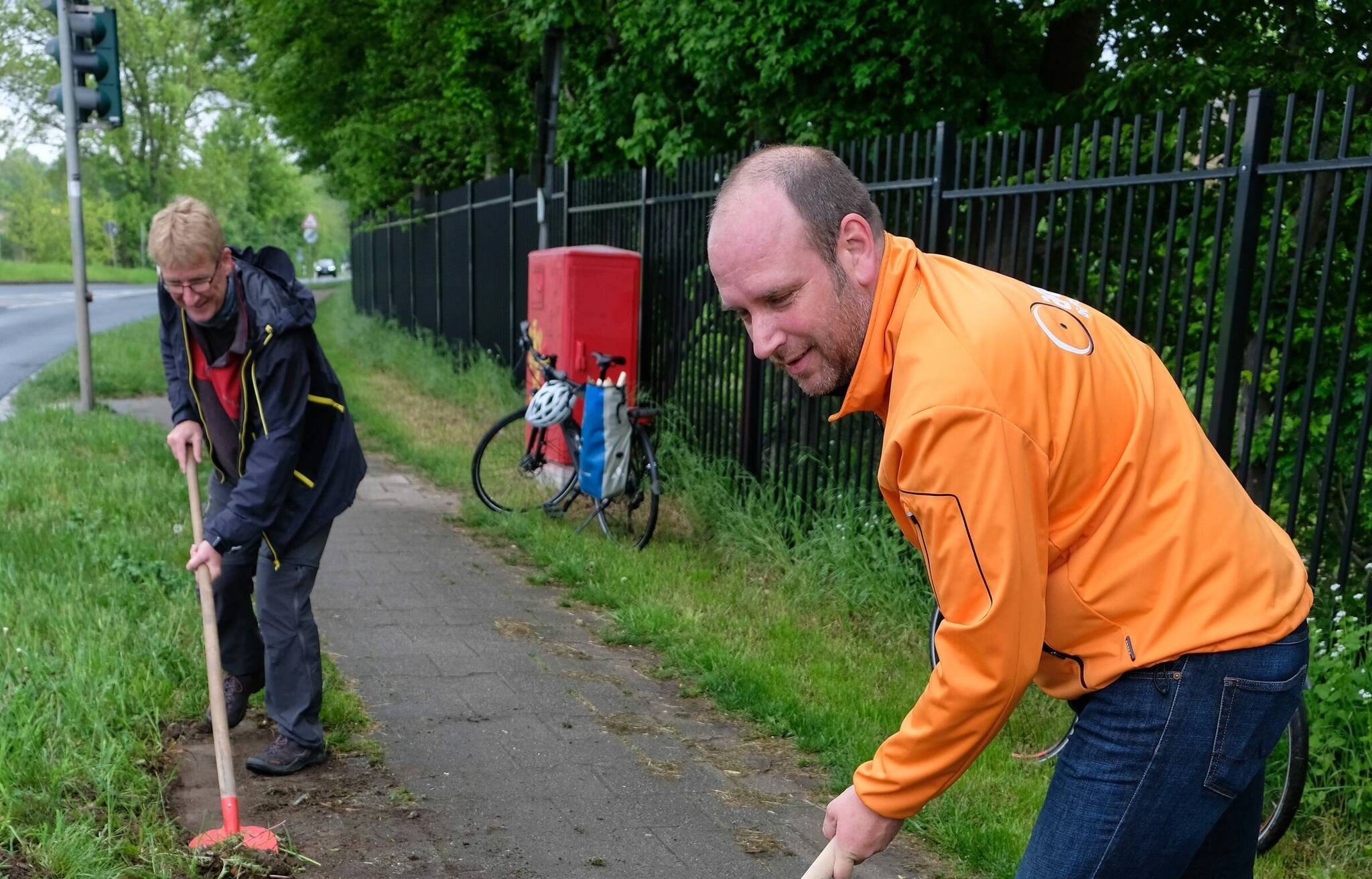 ADFC Erkrath setzt Aktion „Radwege ausgraben“ fort