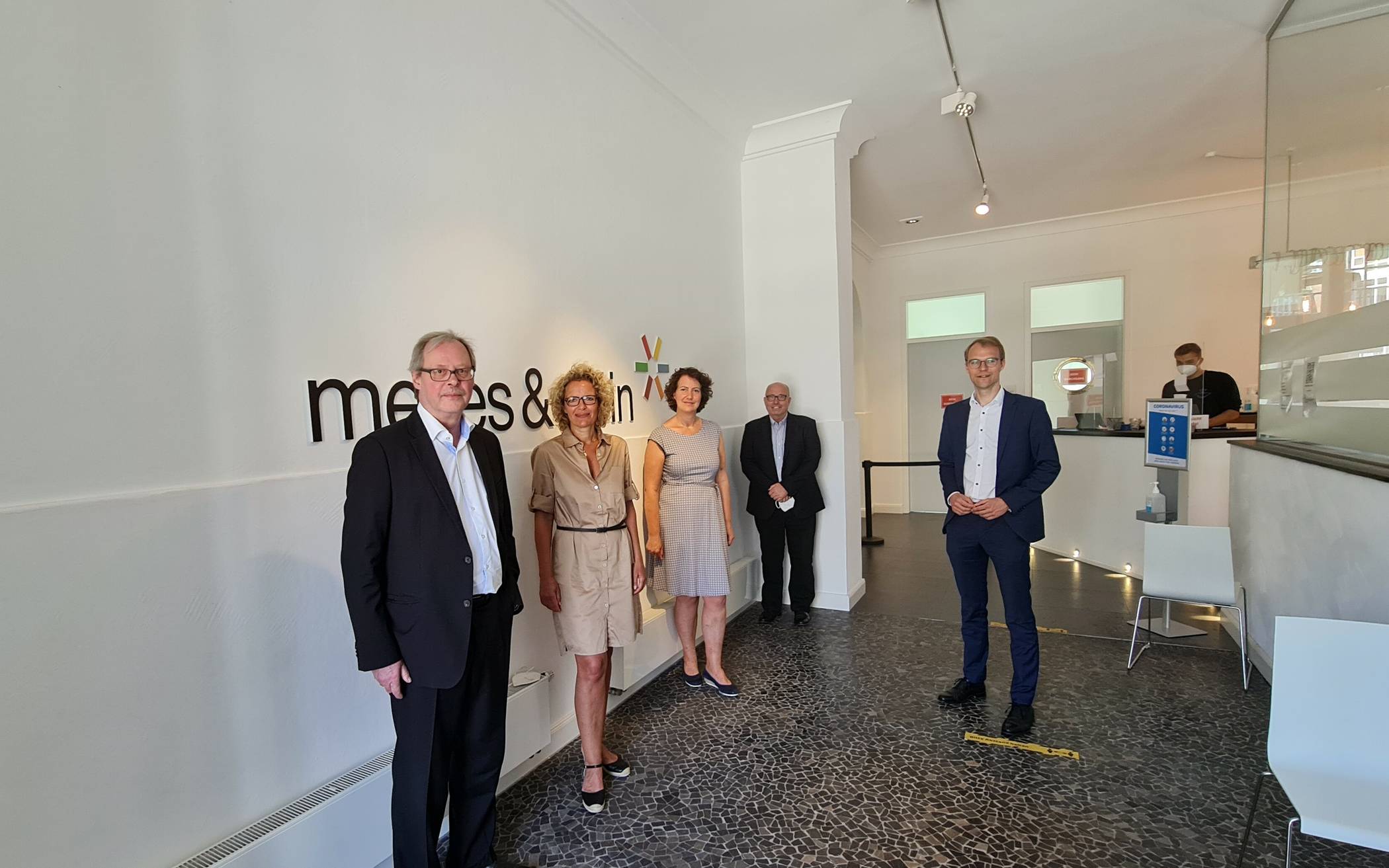  (v.li.) Dr. Stefan Terkatz (Vorstandsvorsitzer IG Messewesen e.V.), Silke Melles, Nicole Stein (beide von Melles&amp;Stein), Ralph Ebben (Vorstand IG Messewesen e.V.) und Dr. Christian Untrieser.  