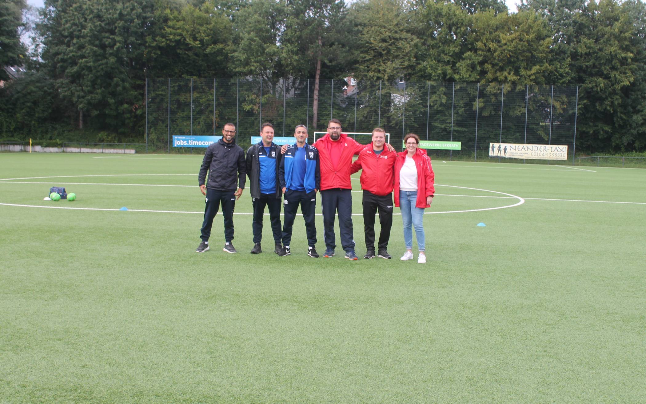  Gemeinsam stark, die Trainer der F-Jugend von Rhenania Hochdahl und vom SSV Erkrath. 
  