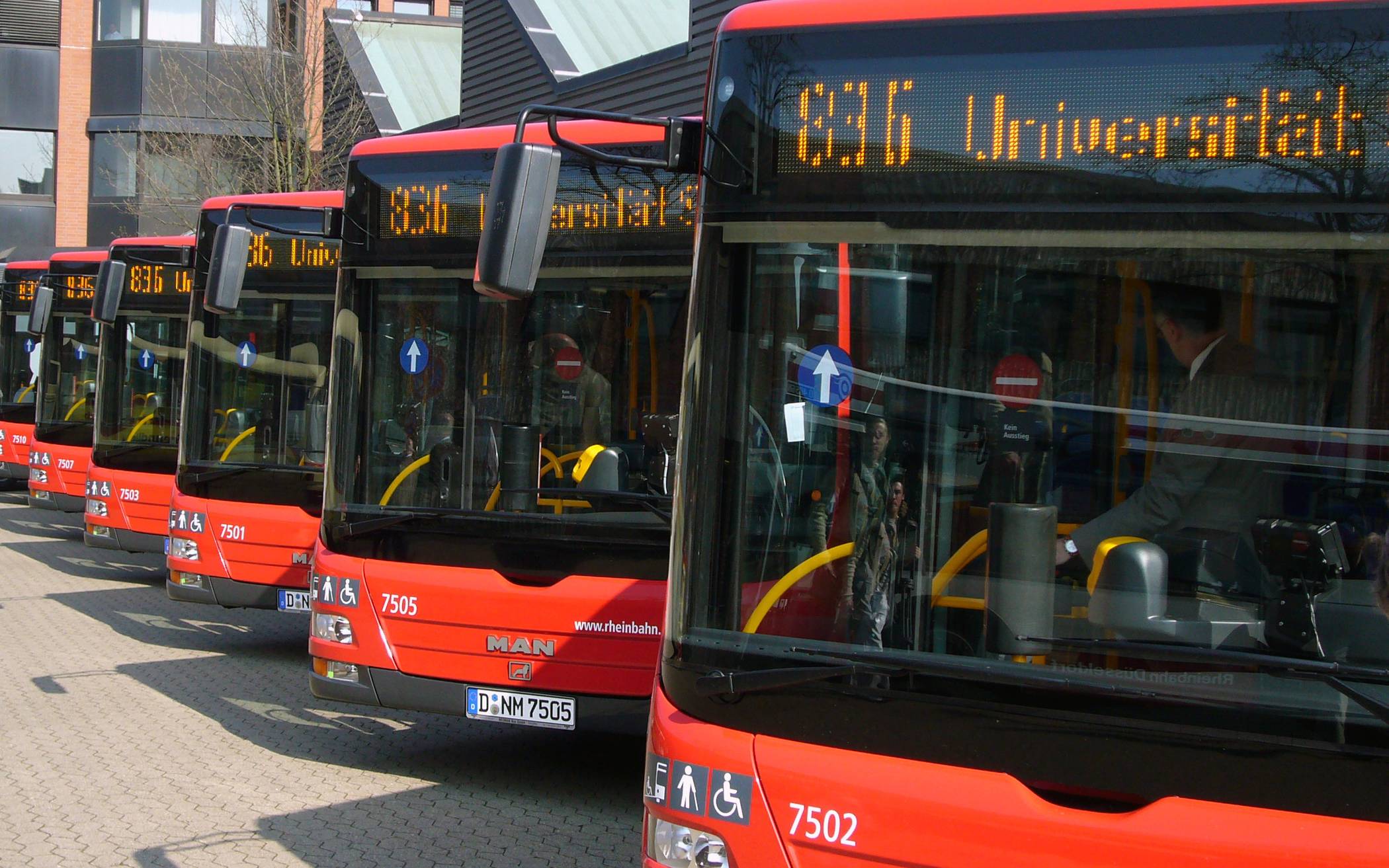 Umleitung für die Buslinie O6: Sperrung der Feldheider Straße in Erkrath
