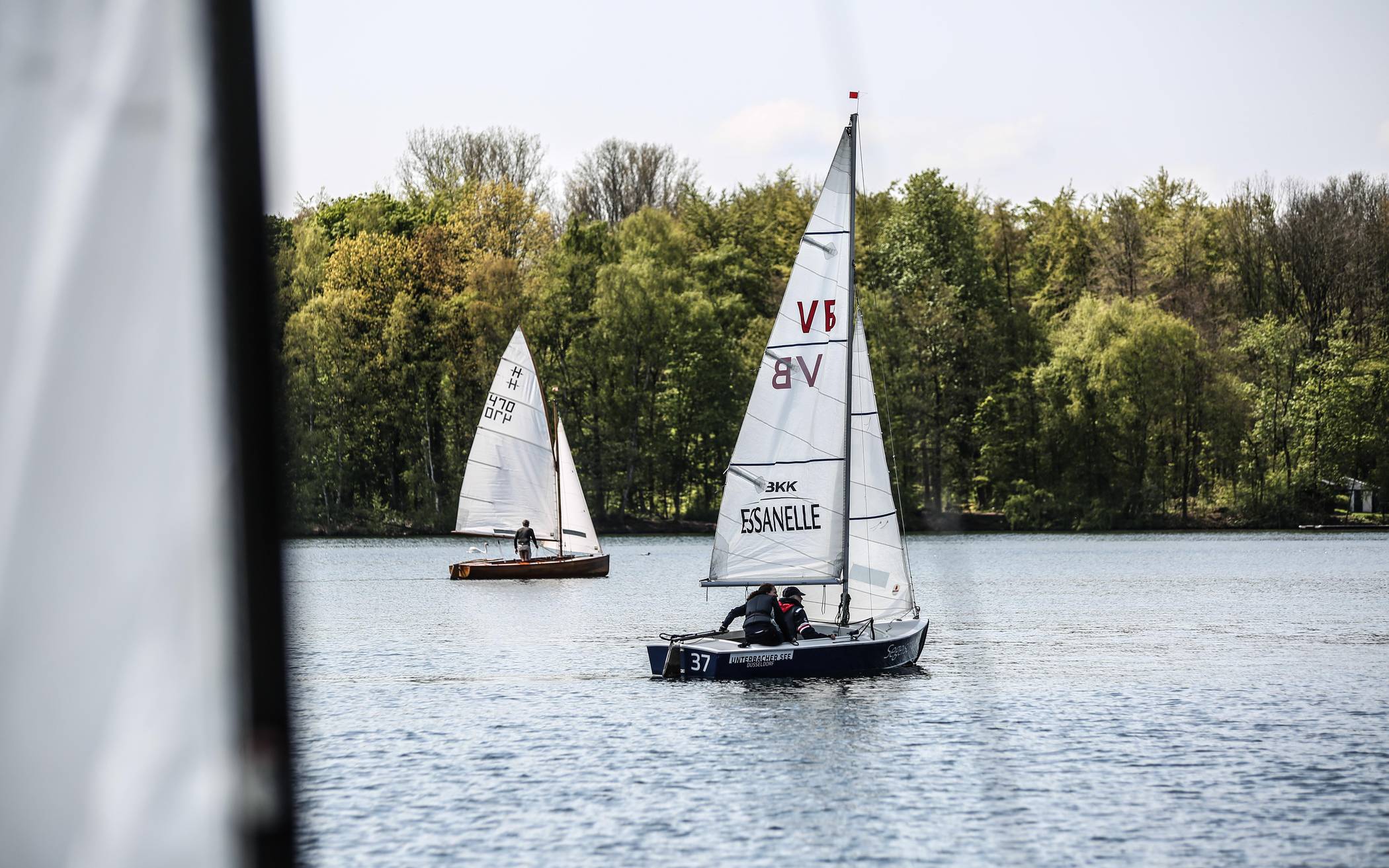 Saisonstart am Unterbacher See mit neuen Tretbooten