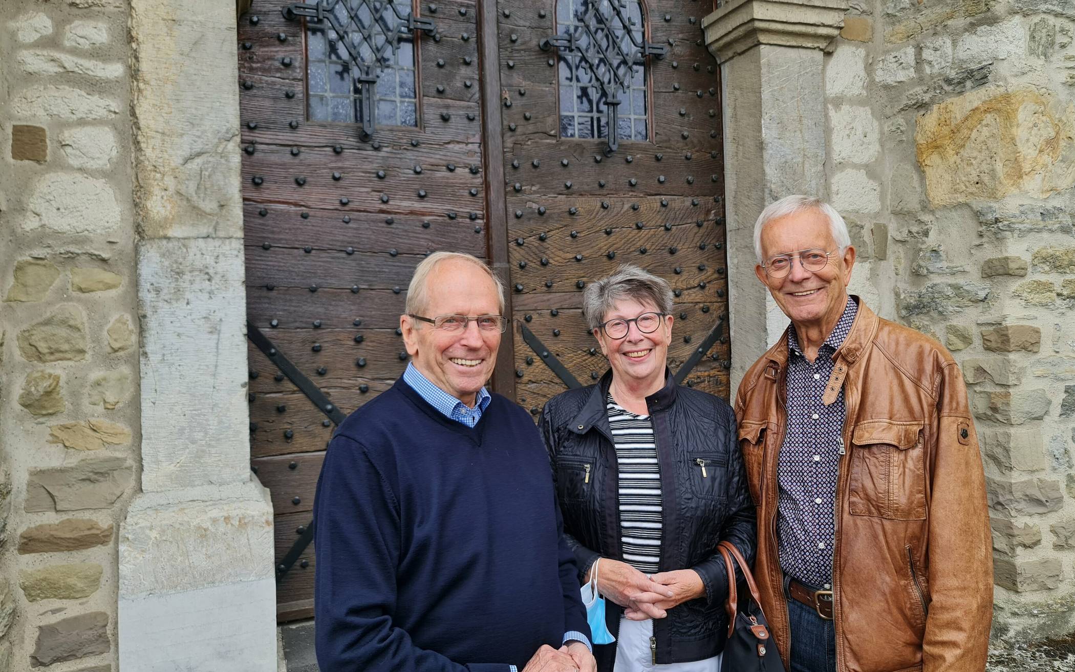  (v.li.) Michael und Dorothea Stephan und Dr. Erhard Tönjes vom Kuratorium der Stiftung St. Johannes der Täufer. 
