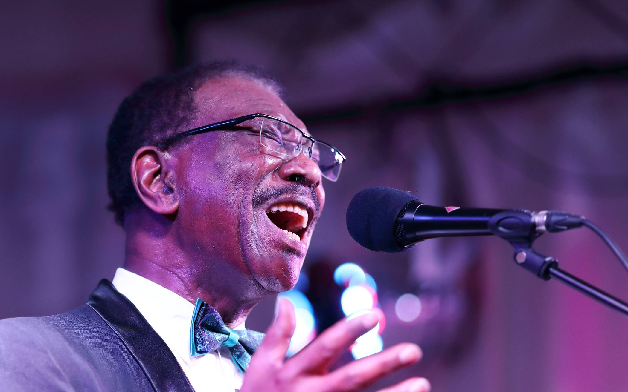  In der bluesgetränkten Stimme von Tommie Harris liegen heute 80 Jahre gelebte Jazzgeschichte. 