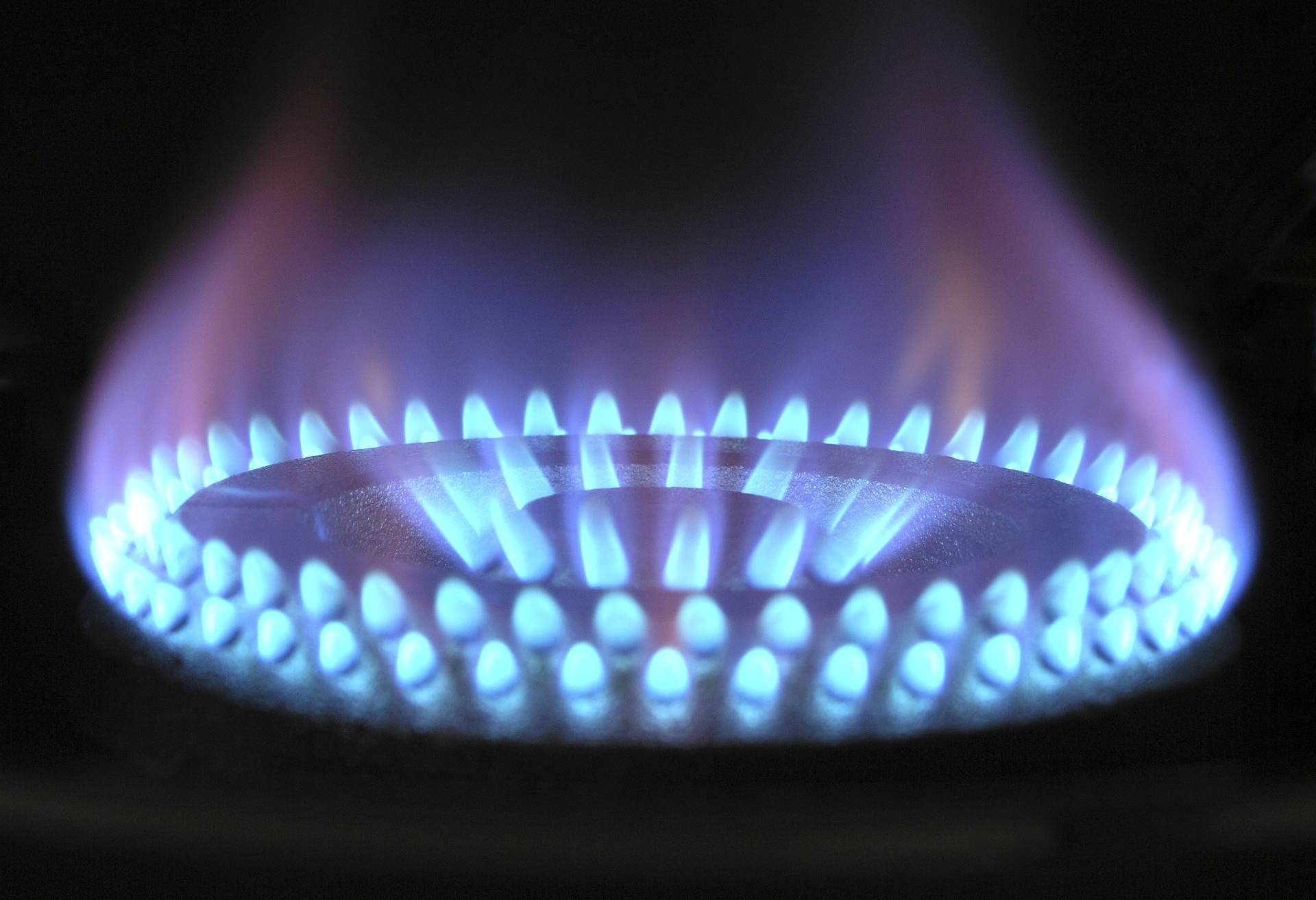 Bundesregierung hebt Gasbeschaffungsumlage auf Umsatzsteuersenkung von 19 auf 7 Prozent auf Gas- und Wärmelieferungen: Stadtwerke Erkrath kündigen Preissenkung auf Gas- und Wärmelieferungen an