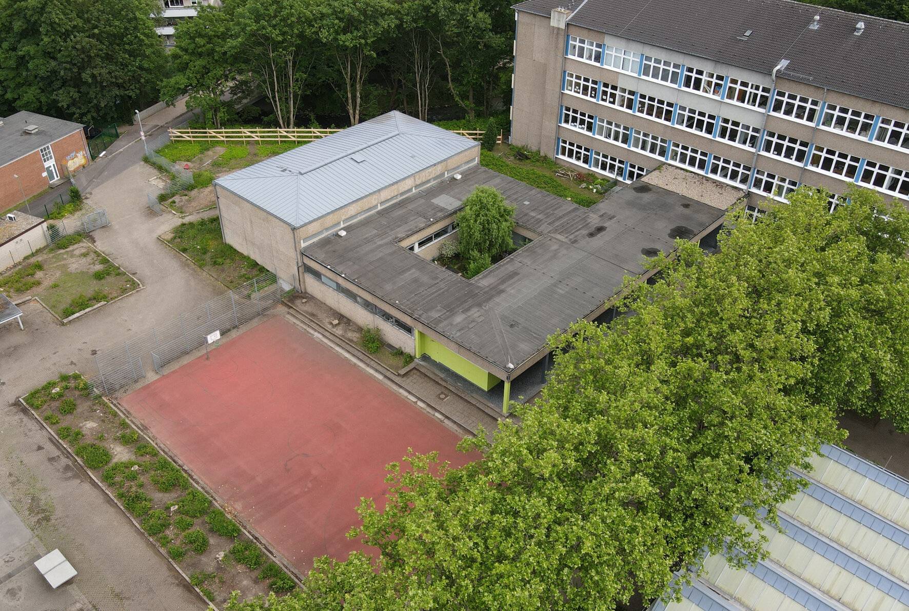 Grüne kritisieren Verwaltungsspitze für voreilige Errichtung der Baustraße für Gymnasium Alt-Erkrath