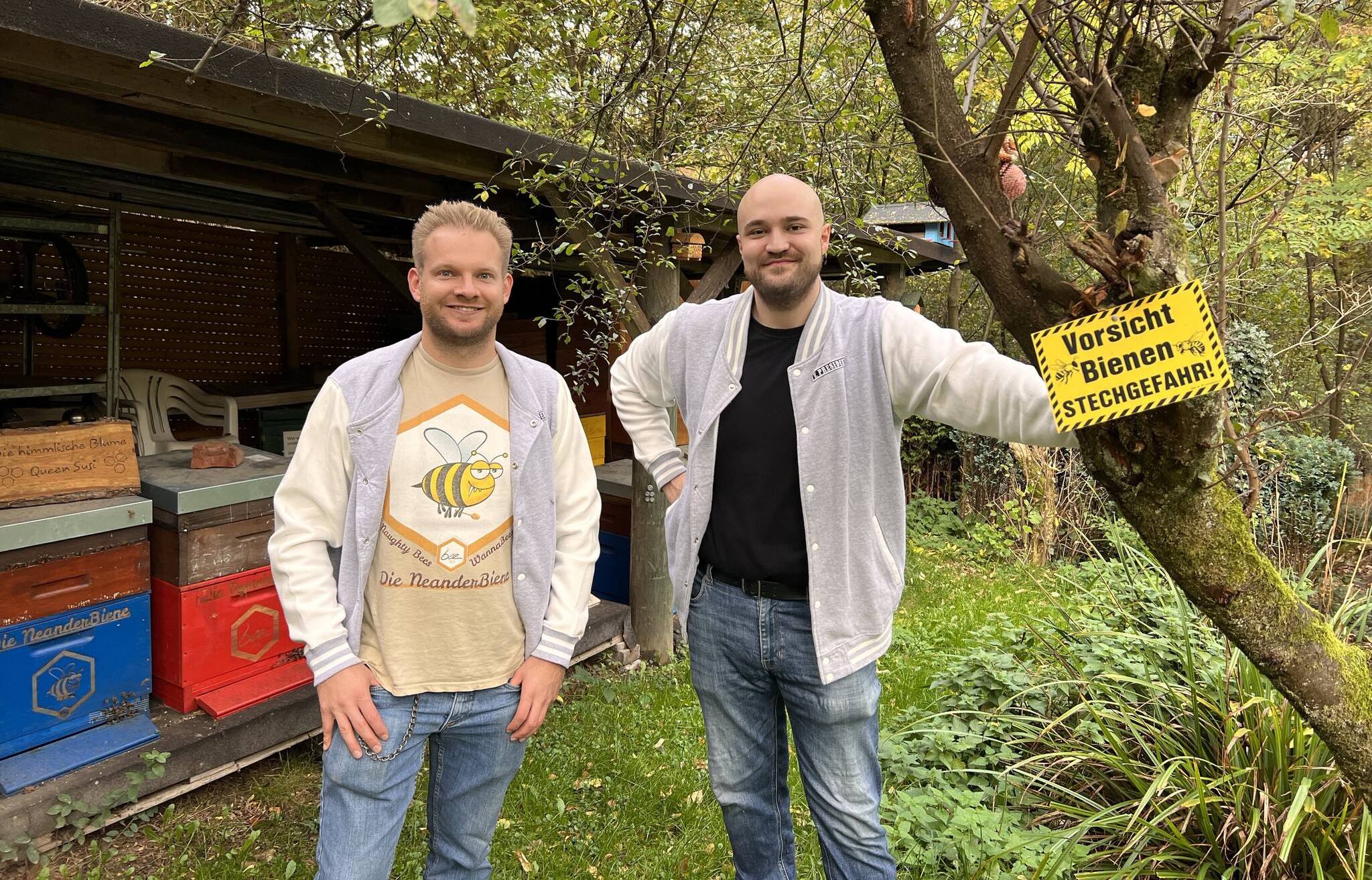 Cliff Wecker (re.) und Kjell Richter sind die beiden Gesichter der "Neanderbiene".