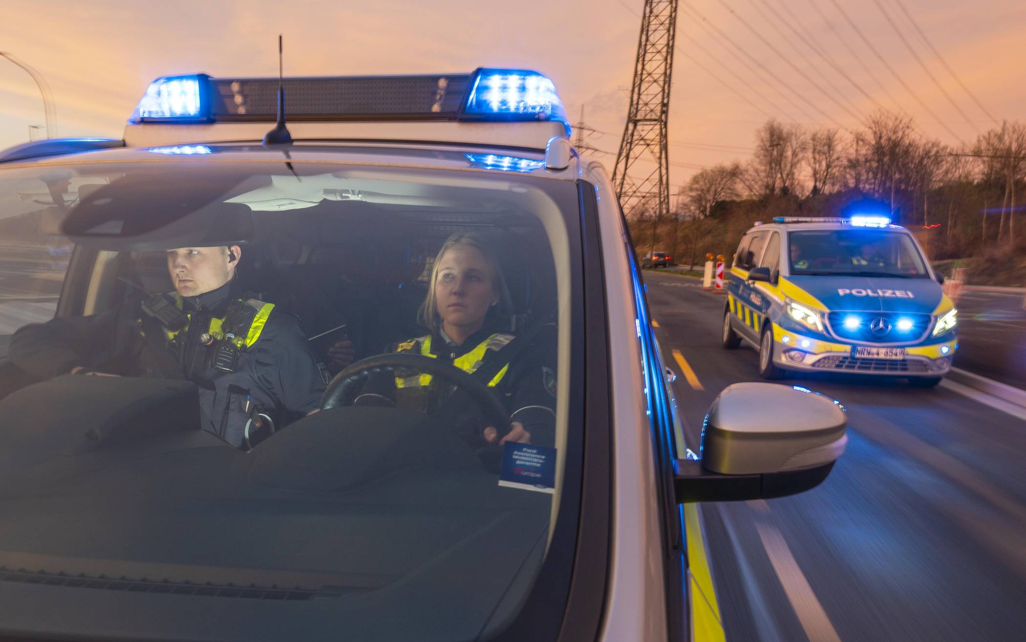 Die Polizei ermittelt: Raub auf Seniorin