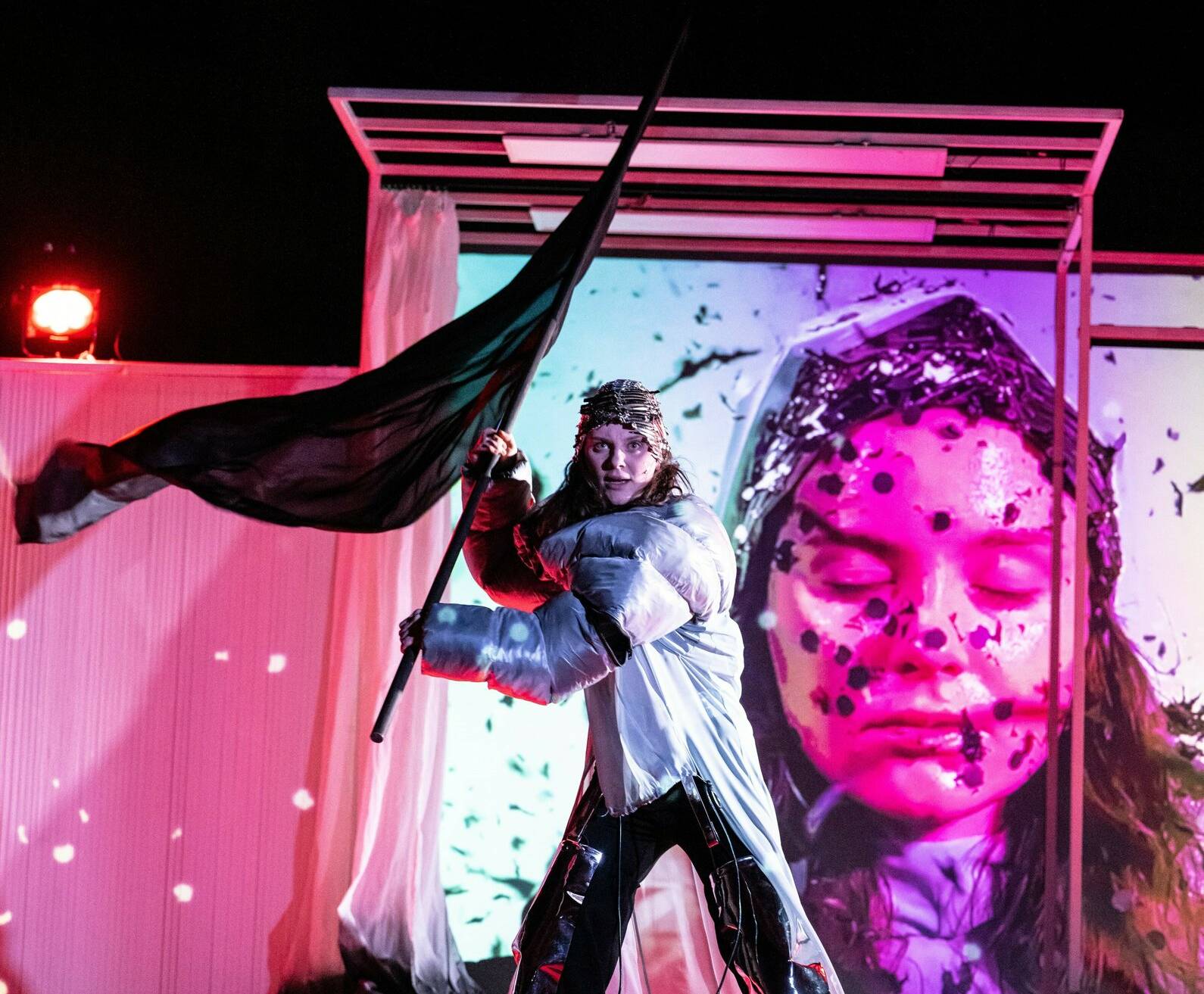 „Johanna (to go)” am 21. und 22. März: Düsseldorfer Schauspielhaus zu Gast im Lokschuppen Hochdahl