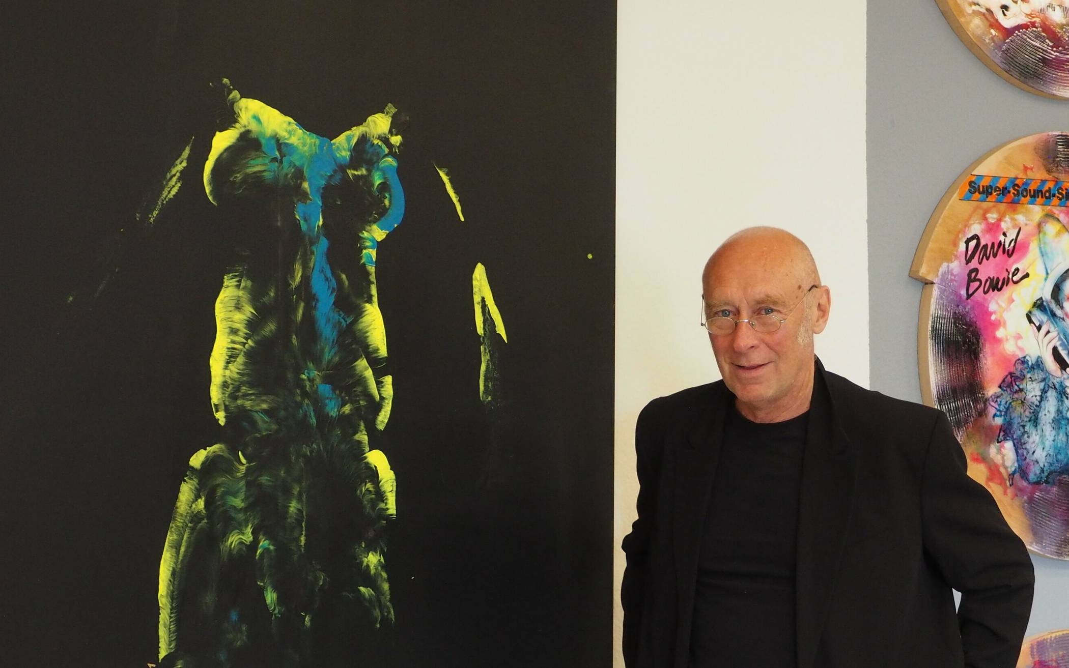 Kunstkenner und Sammler, Rainer Timmen, hat in Unterfeldhaus eine Galerie eröffnet.  