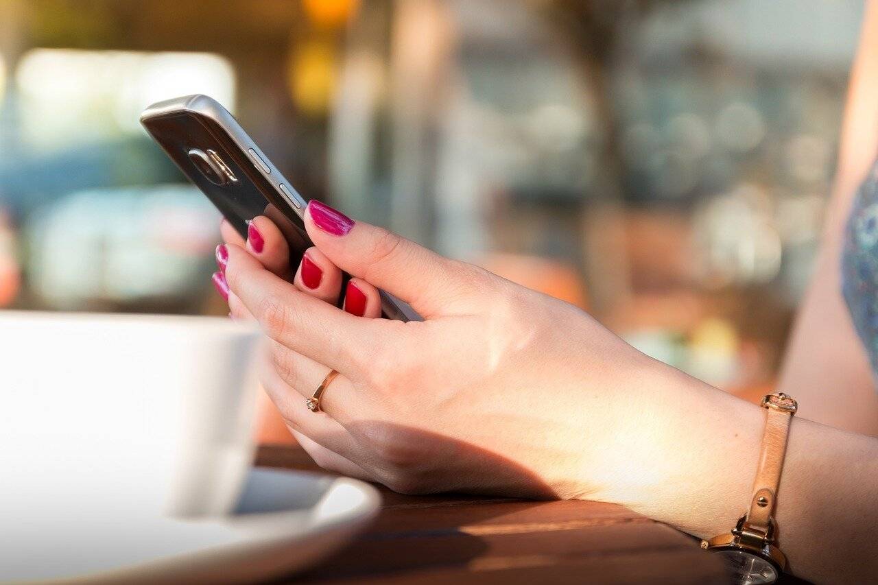 Kontakt zur Familie trotz moderner Kommunikationsmittel unpersönlich