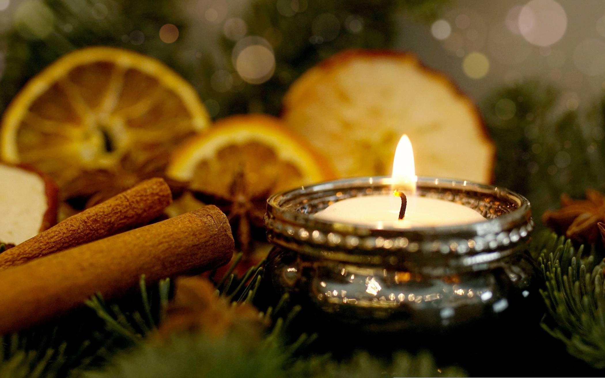 Vorweihnachtliche Begegnungen im Haus der Kirchen