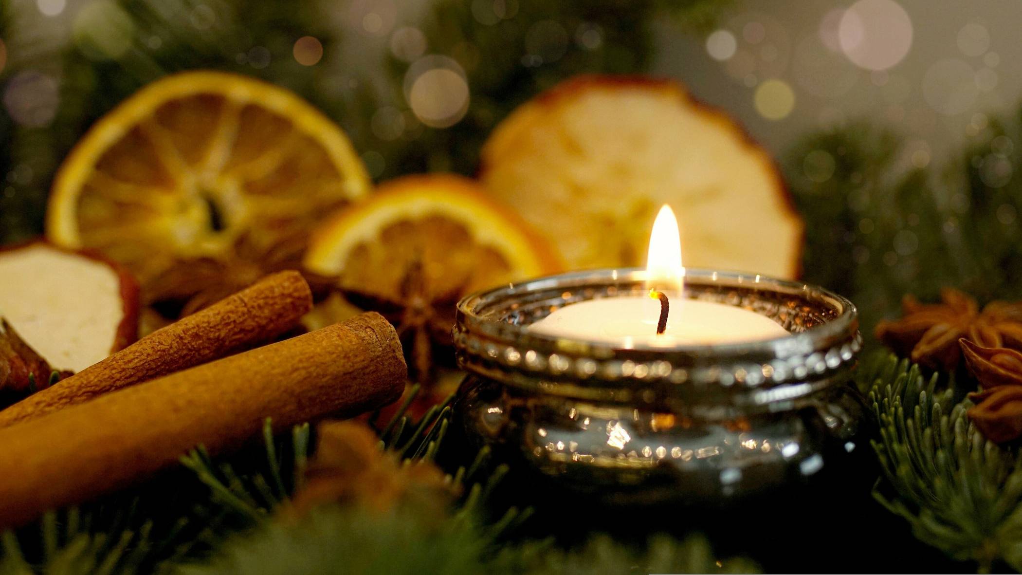 Vorweihnachtliche Begegnungen im Haus der Kirchen​