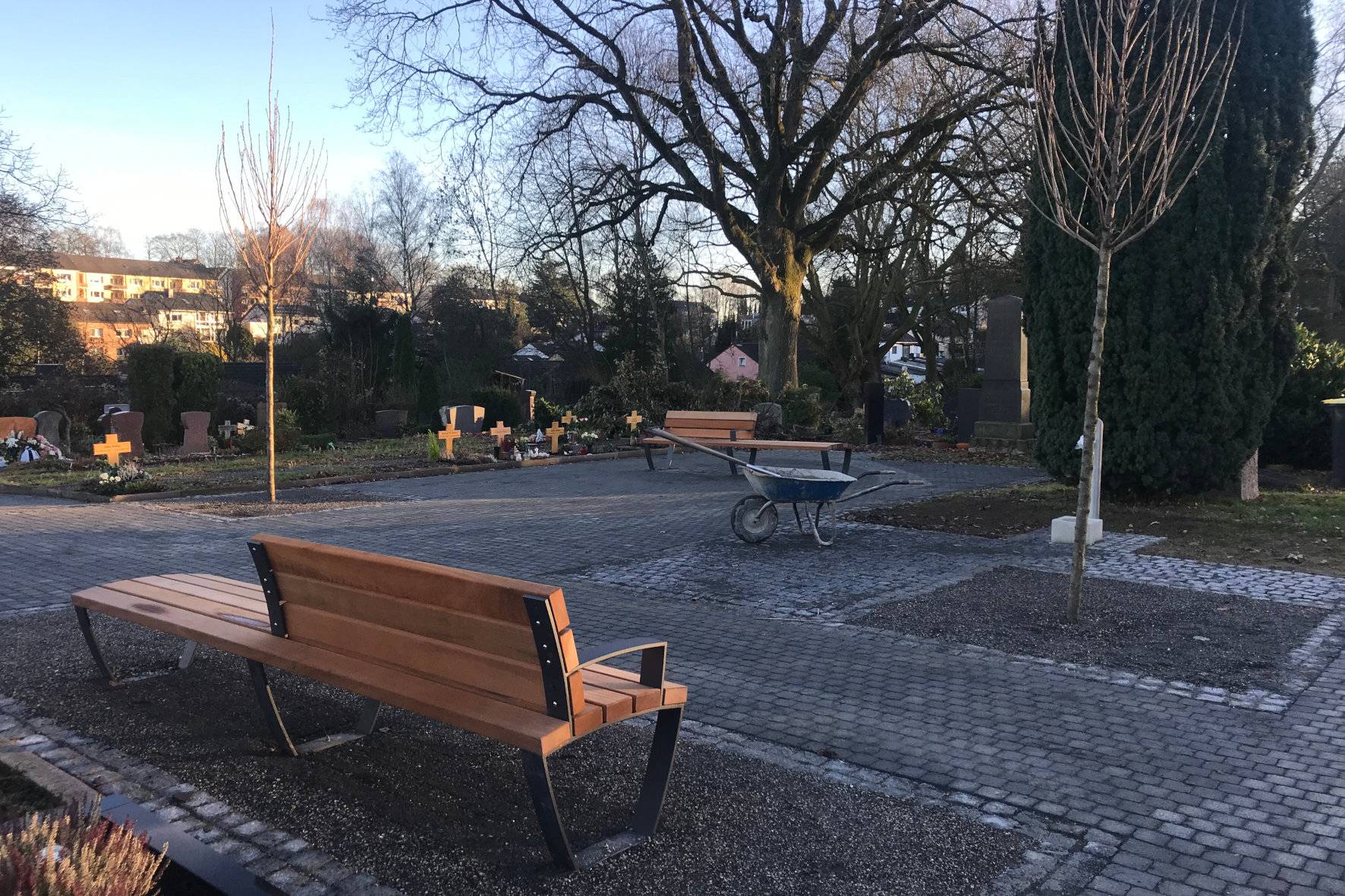 Ausbau der Parkmöglichkeiten am Friedhof Kreuzstraße​
