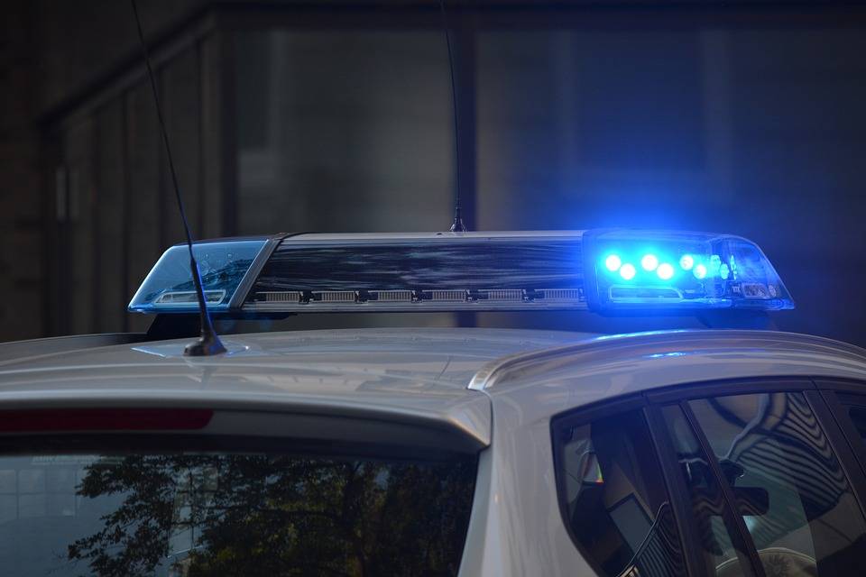 16-jährige Pedelec-Fahrerin bei Alleinunfall schwer verletzt