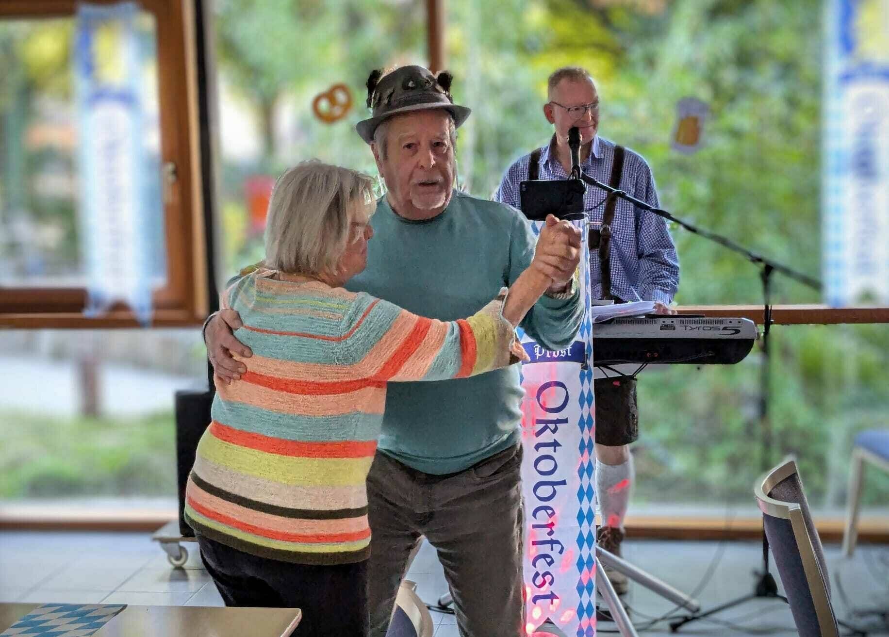 Runde Drei fürs Oktoberfest im Johanniter-Haus