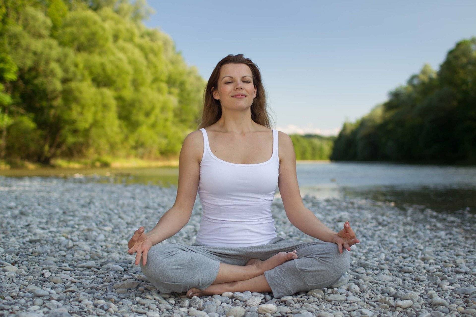 Noch freie Plätze bei Yoga-Angeboten der Volkshochschule