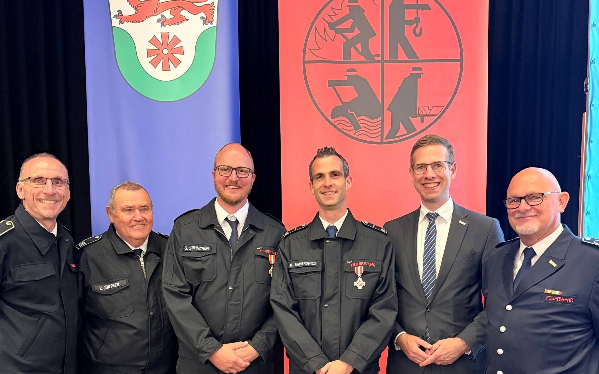 Gruppenbild der Geehrten: Ron Bambrowicz und