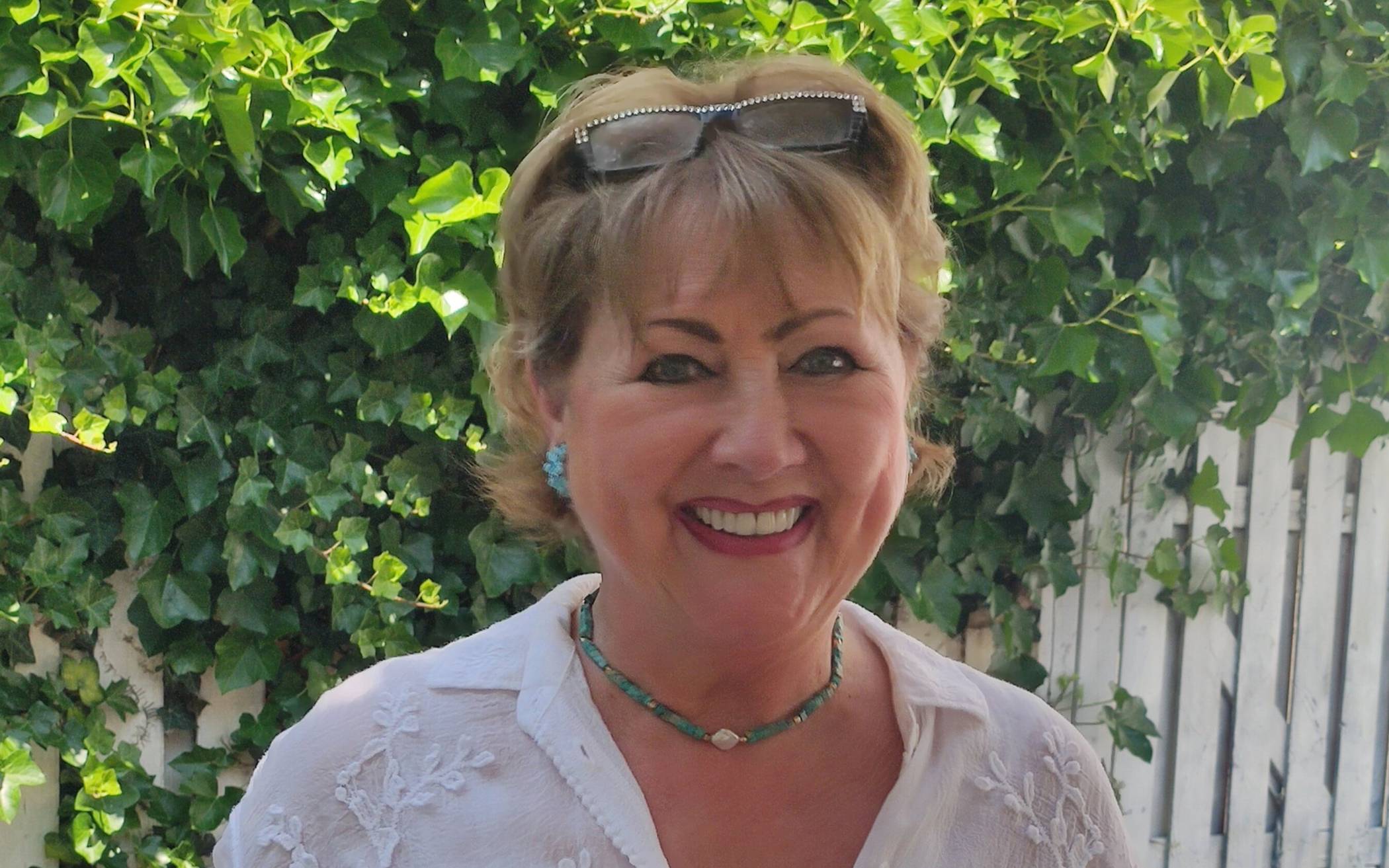 Autorin Claudia Birkheuer liest im SKFM-Warenhaus,