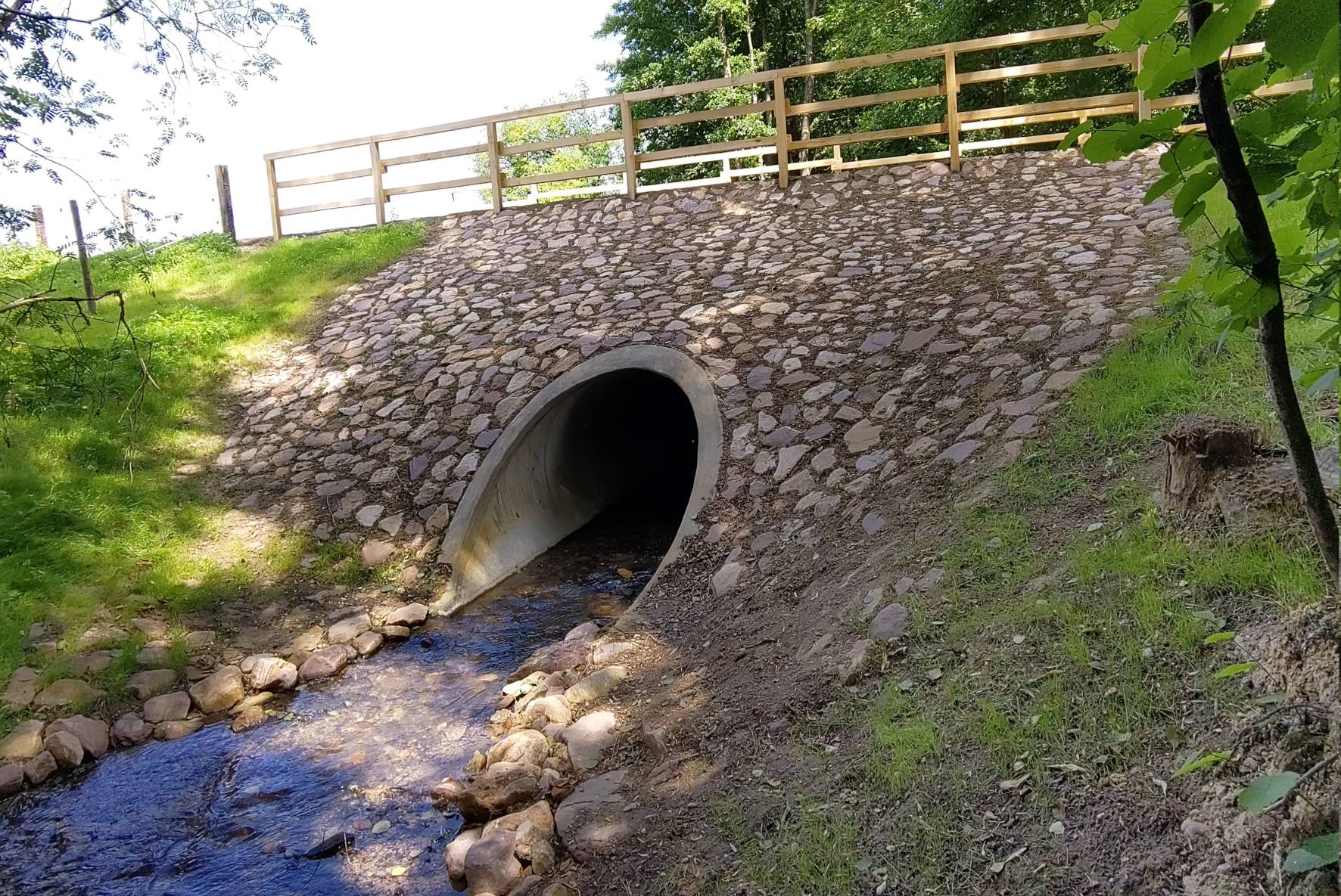 Verbindungsweg am Stinderbach in Alt-Erkrath freigegeben