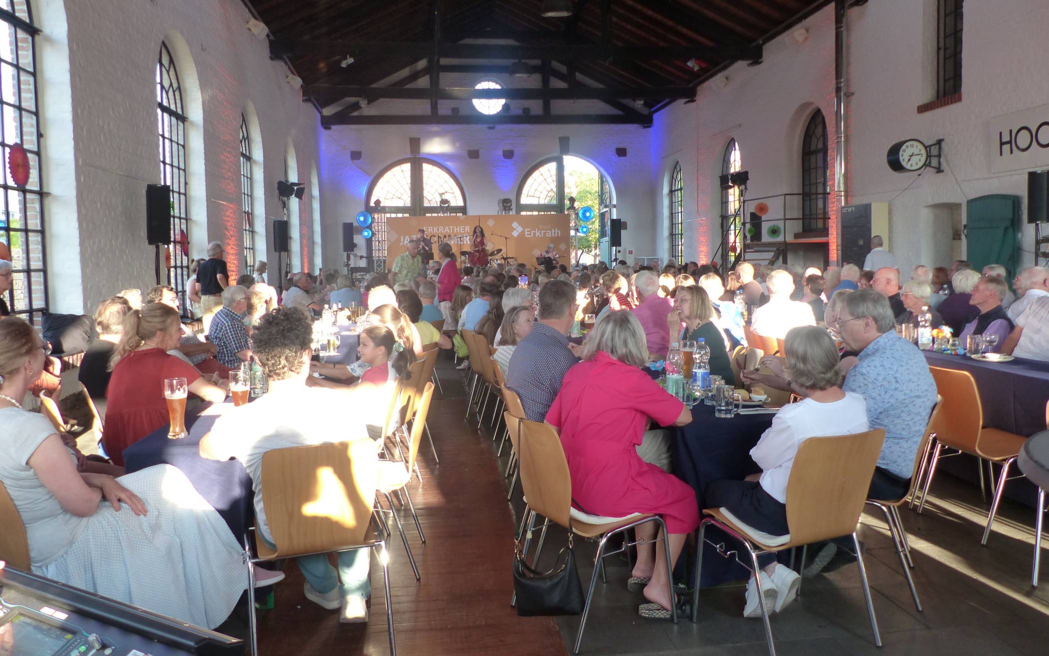  Der Lokschuppen Hochdahl war ausverkauft. 