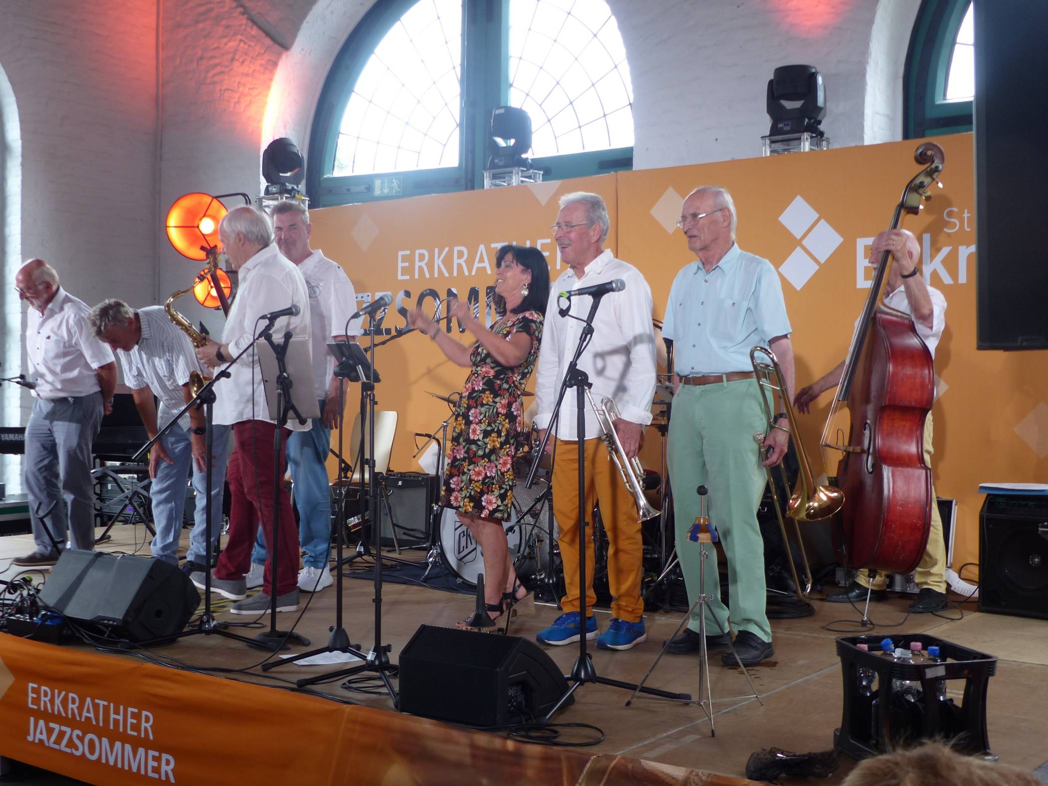 Die Hot Jazz GmbH Bonn brachte den Lokschuppen zum Swingen.