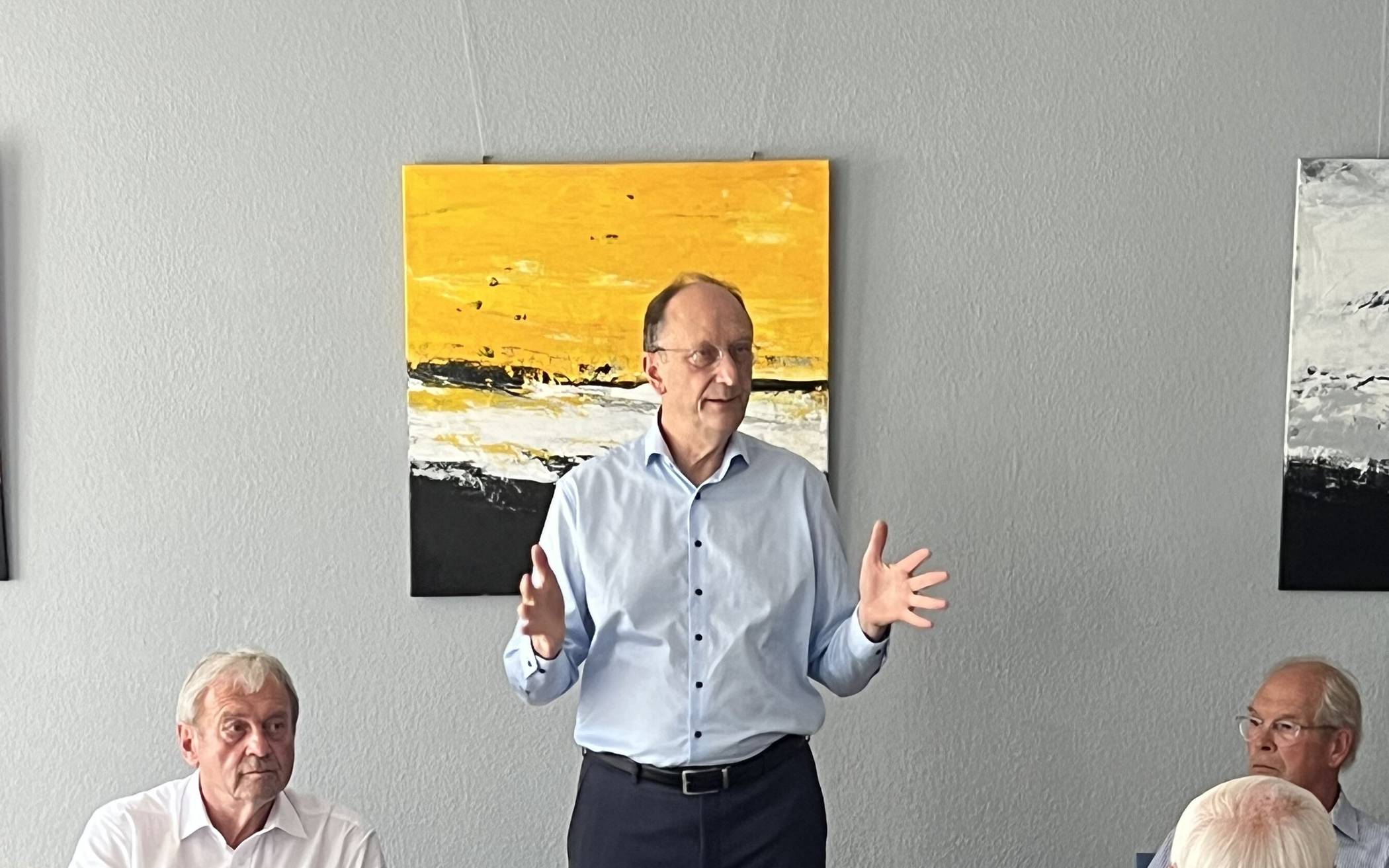 Bienenstich und Bundespolitik