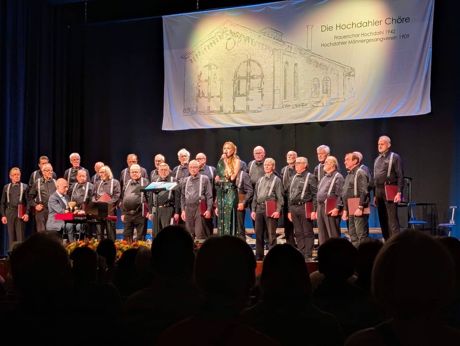 Hochdahler Chöre begeistern in der Stadthalle