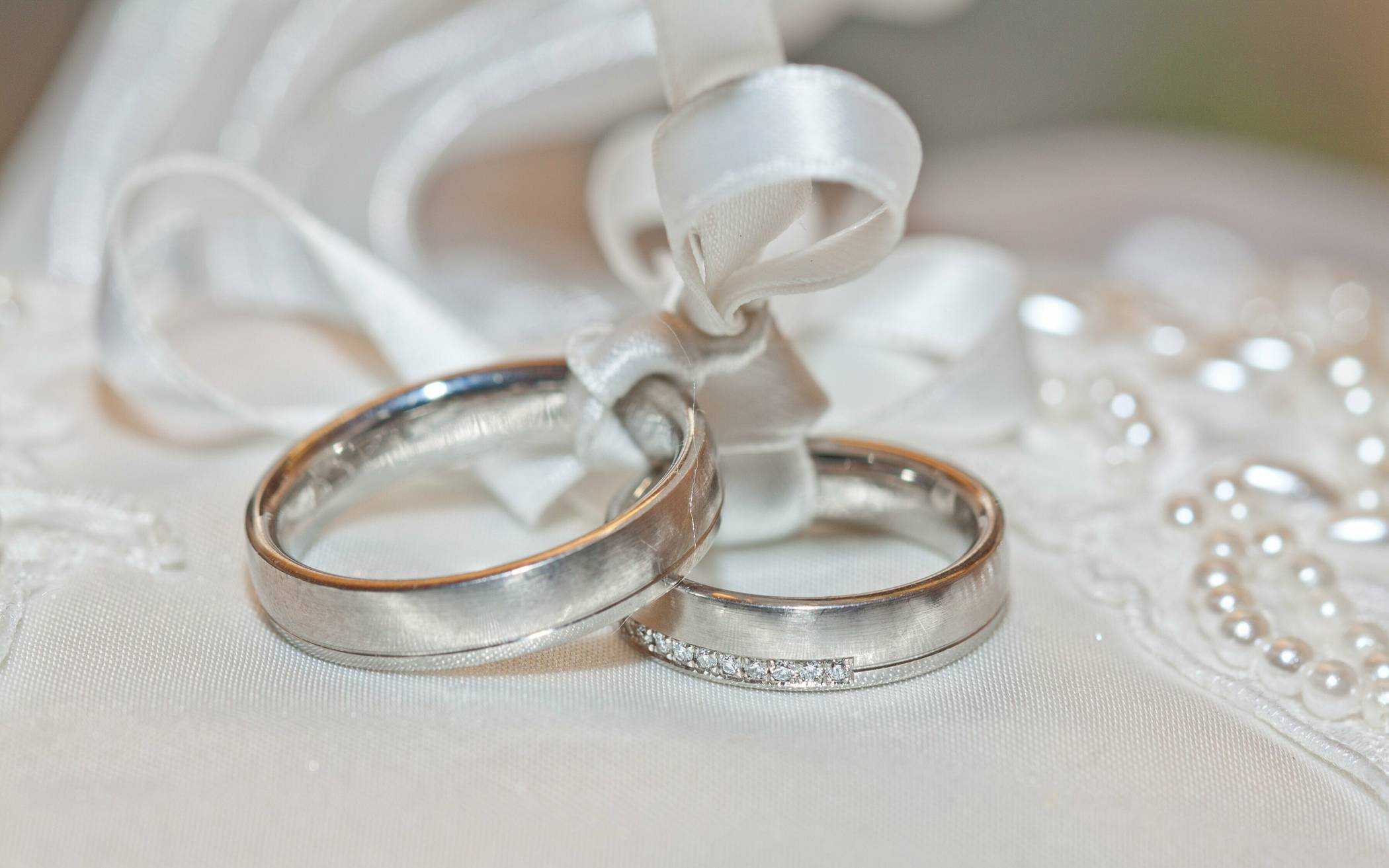 Standesamt bietet Candle-Light-Trauung an