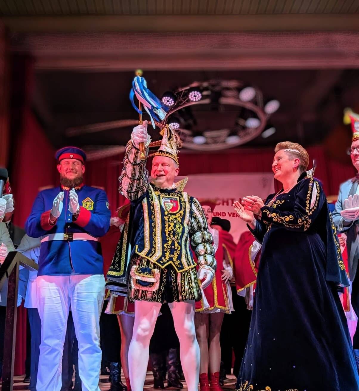 Das designierte Unterbacher Prinzenpaar Prinz Robert I. mit seiner Prinzessin Anita II.