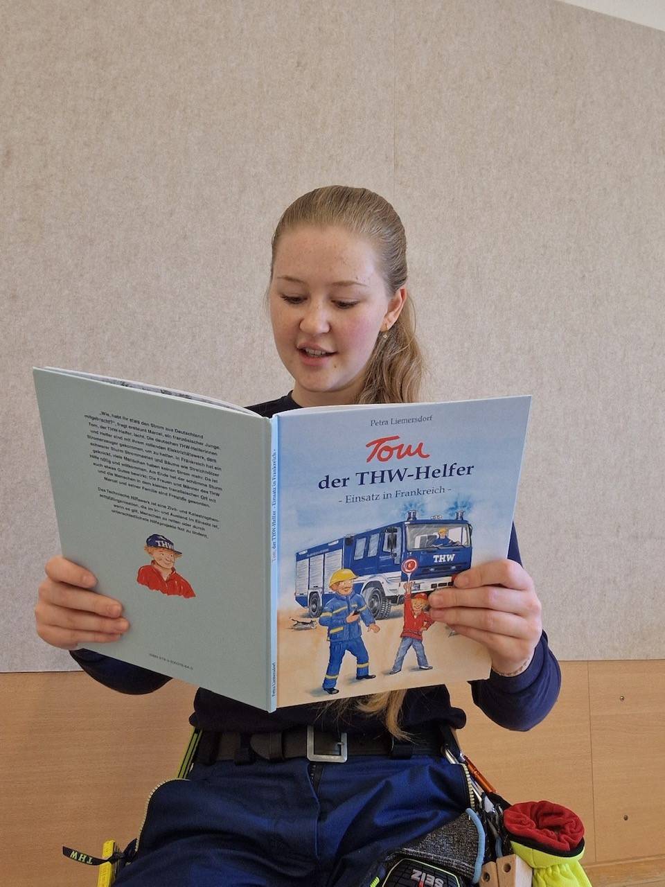 THW Erkrath begeistert Kinder am bundesweiten Vorlesetag