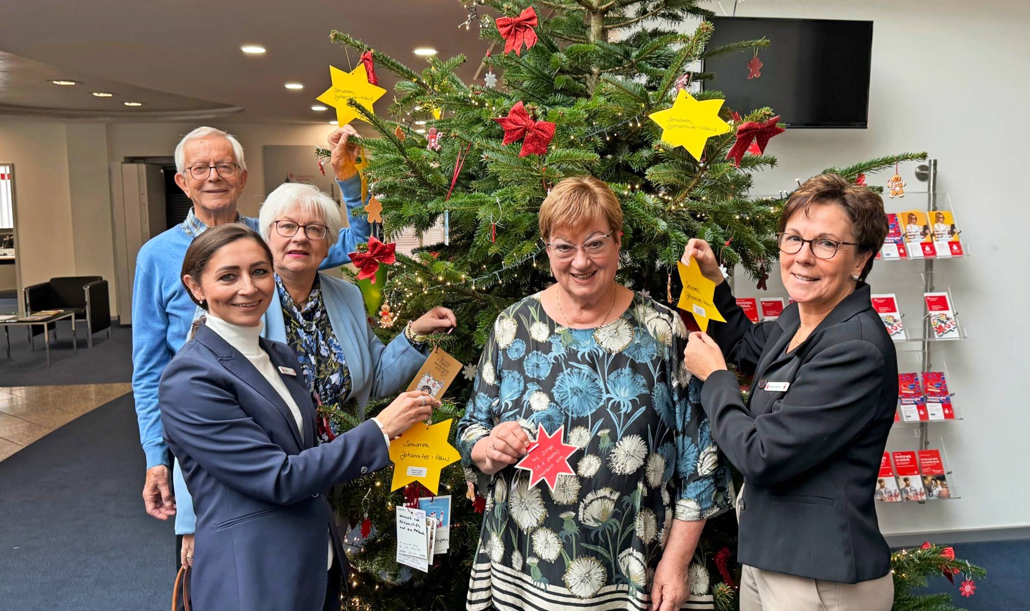 (v.li.) Dr. Erhard Tönjes, Irina Meier,