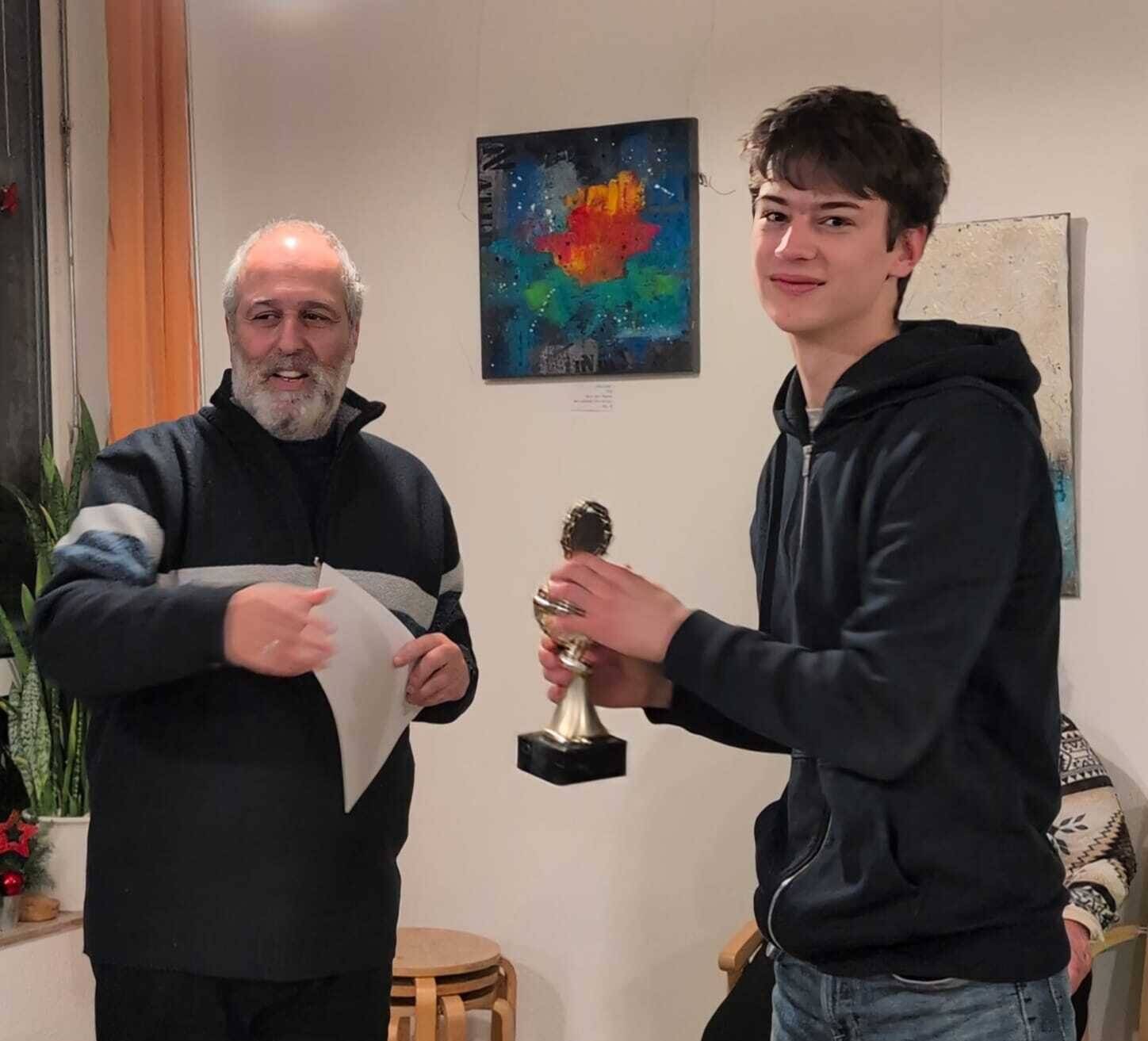  Zum zweiten Mal hintereinander konnte sich Paul Petzold (re.) als bester Erkrather Jugendlicher durchsetzen.  