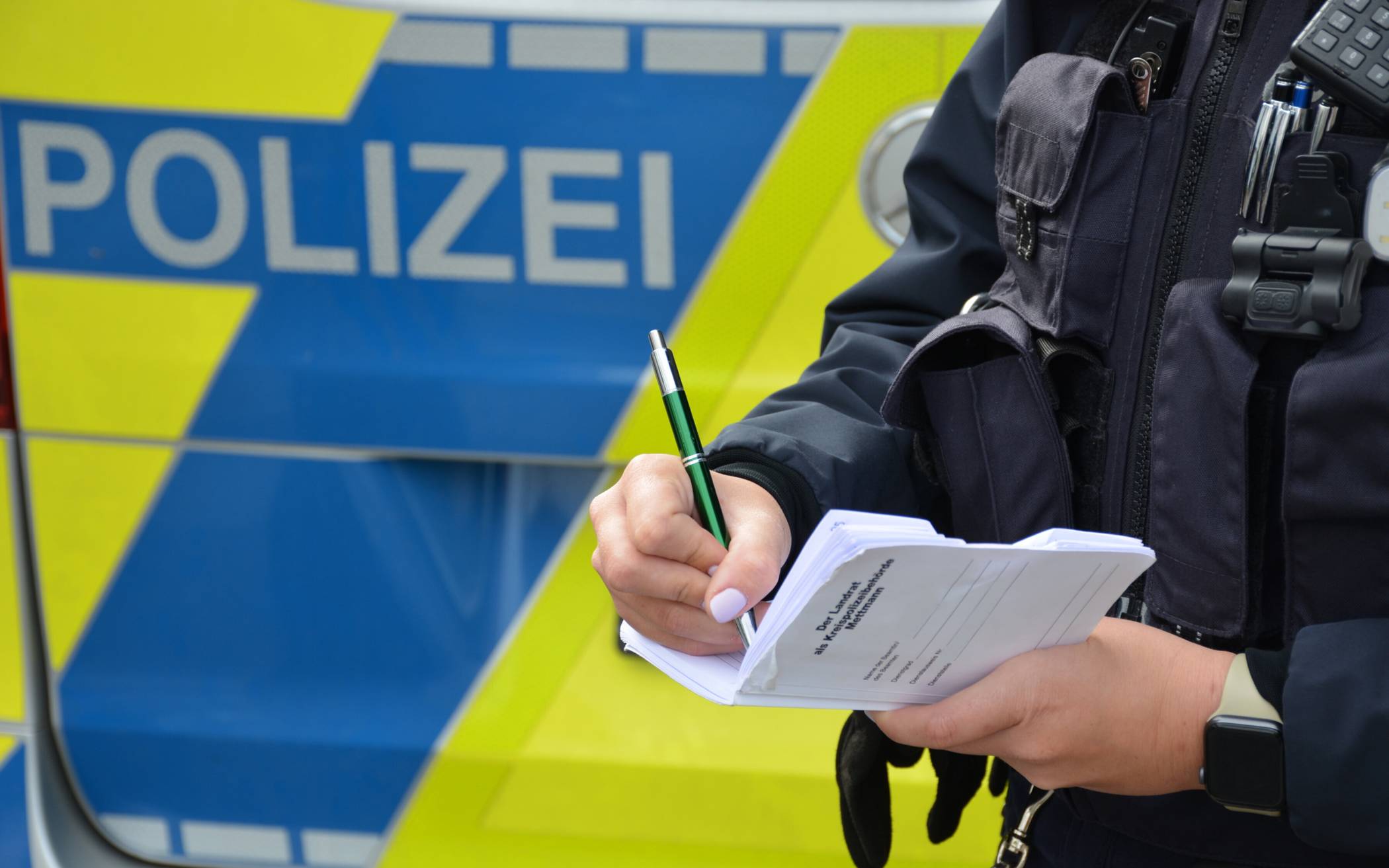 Autofahrer mit Reizstoff-Spray attackiert