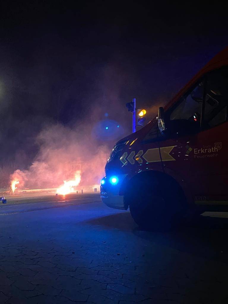 Einsatzreicher Jahreswechsel für die Feuerwehr Erkrath