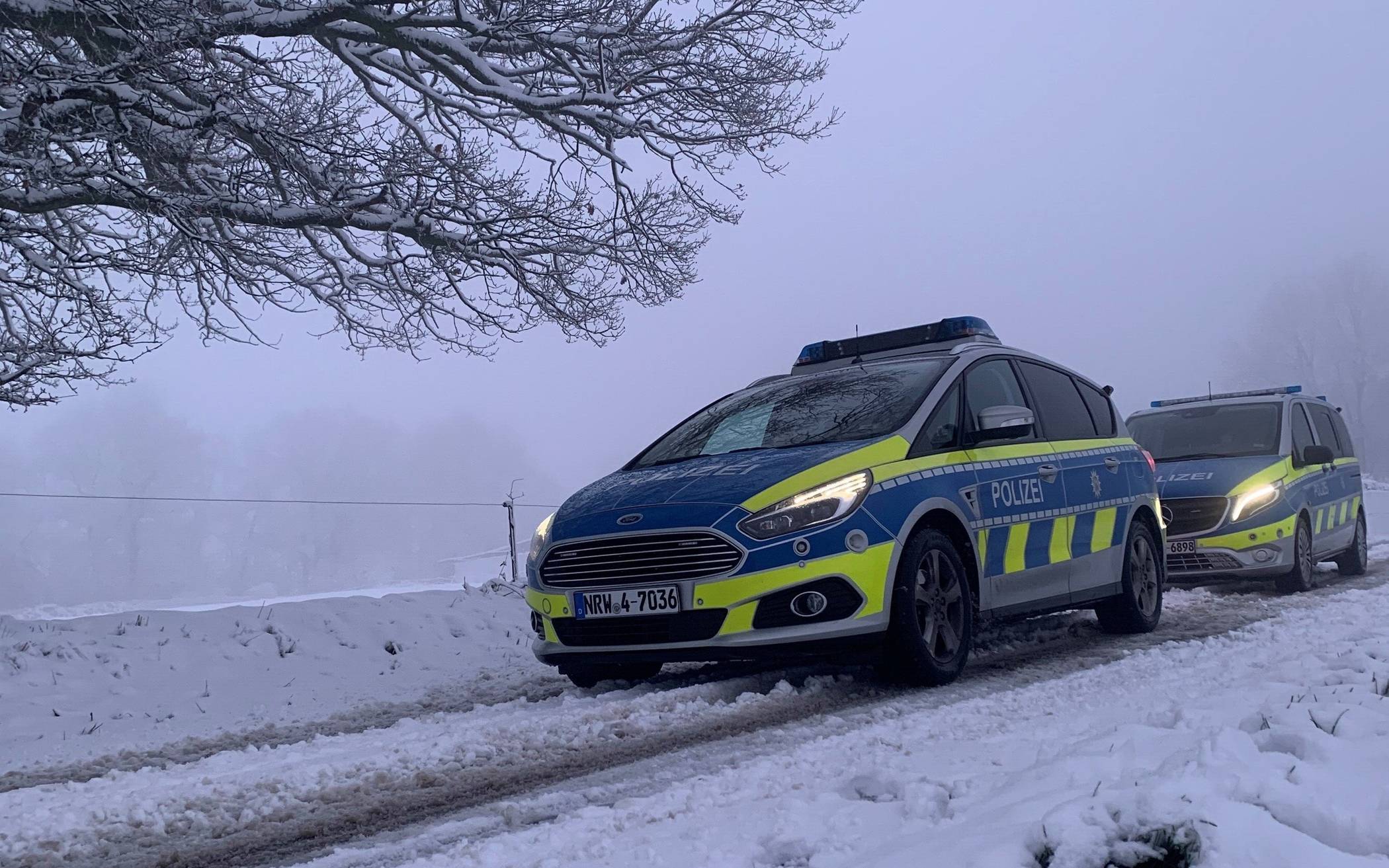 Schnee und Glatteis - zahlreiche Unfälle im Kreis Mettmann