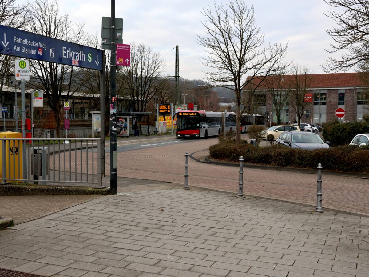 Sperrung der P+R-Parkplätze am S-Bahnhof Erkrath