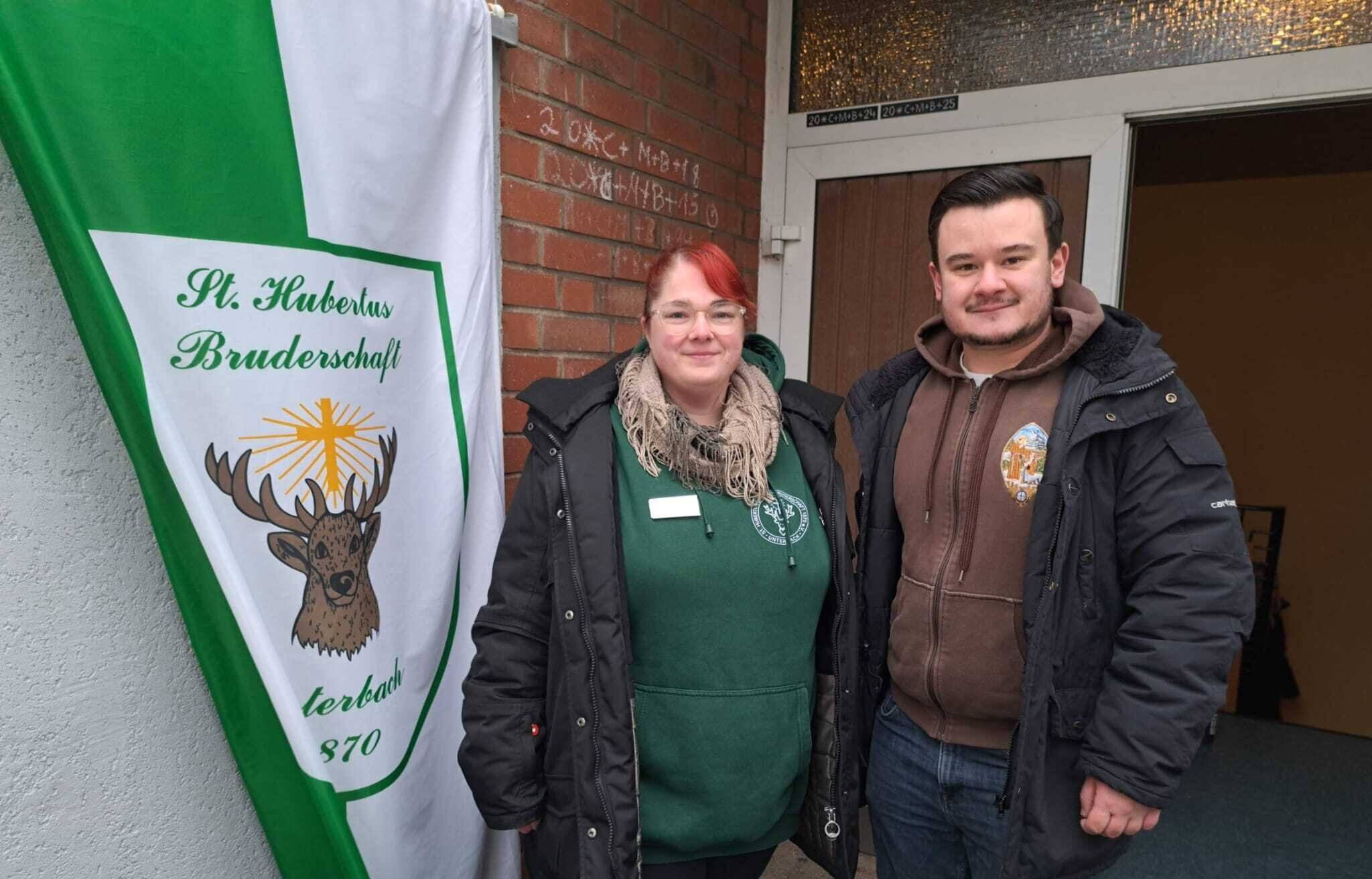 Jungschützenmeisterin Janine Lehmann und Bezirksjungschützenmeister des