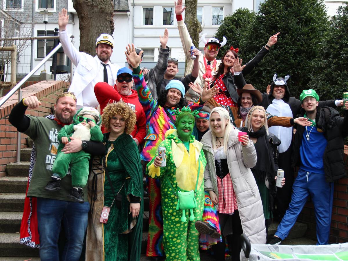 Alle Jecken an Deck - jetzt geht die Post ab