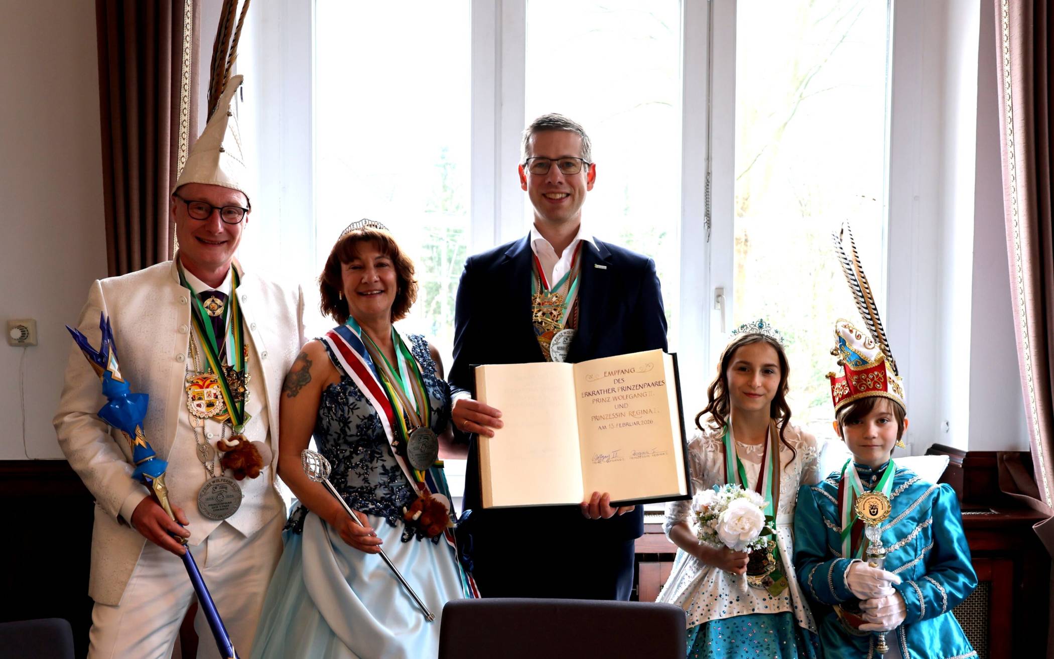 Bürgermeister empfängt Erkrather Prinzenpaare