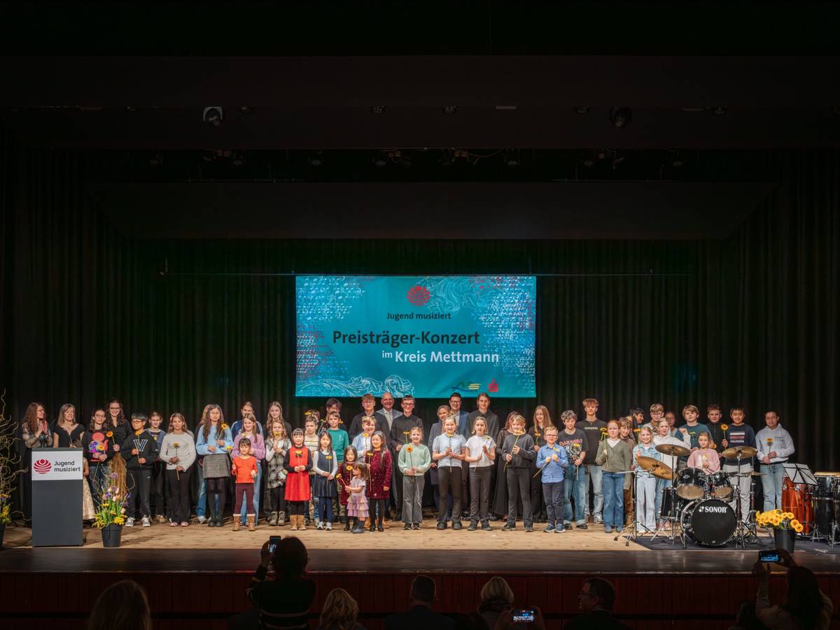 Junge Musiker spielen sich in die Herzen des Publikums