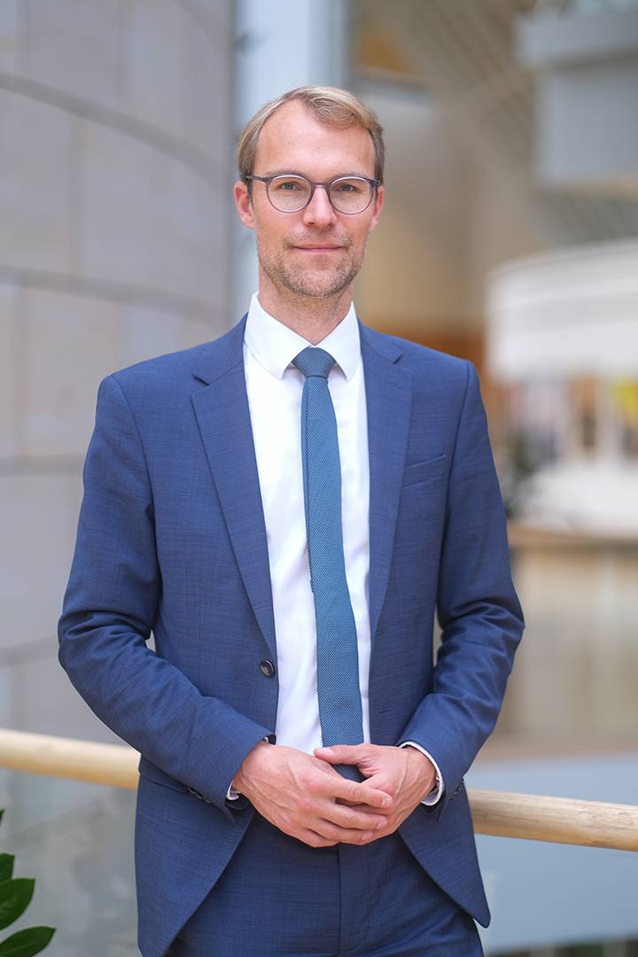 Dr. Christian Untrieser.