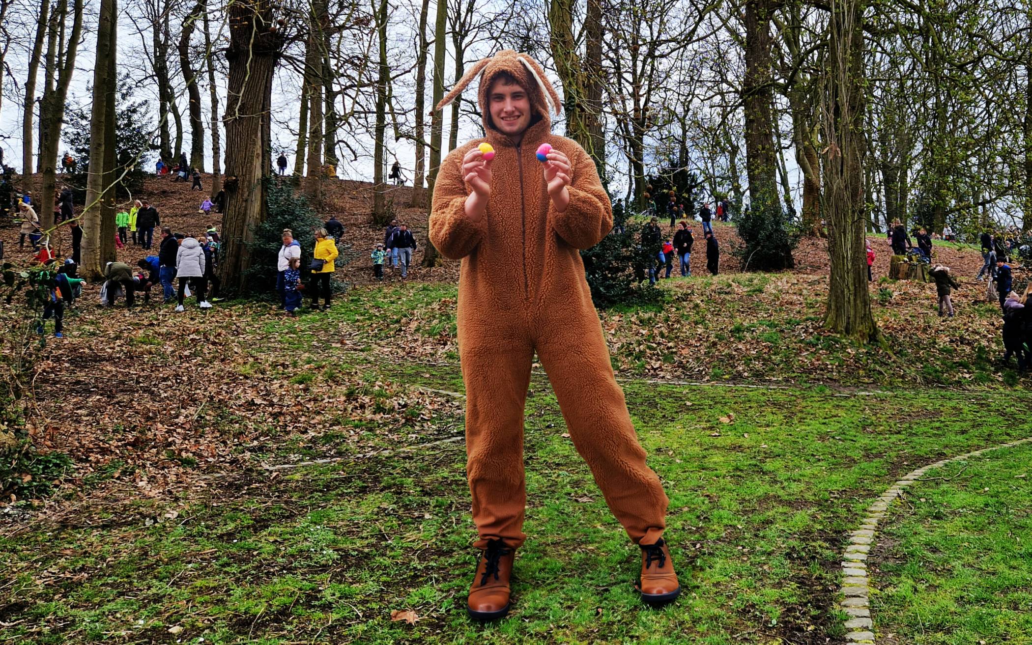 Traditionelle Kinder-Ostereiersuche im Haus Unterbach