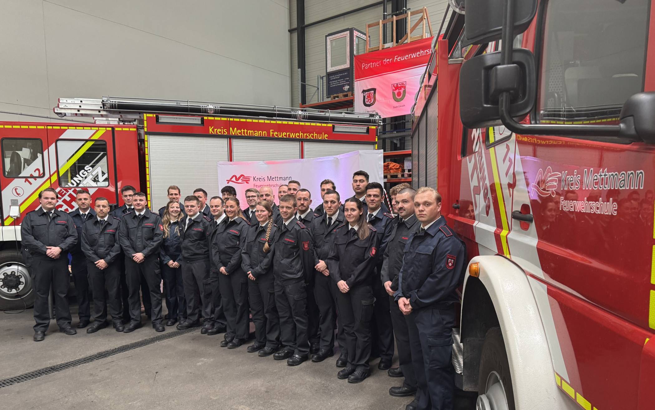 Sechster Lehrgang der Kreisfeuerwehrschule beendet Ausbildung